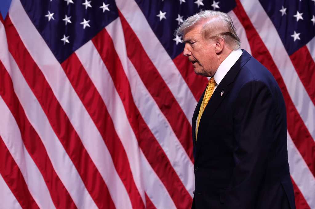 ANKARA (Turkey), 08/07/2026.- US President Donald Trump arrives for a press conference at the 2026 NATO summit in Ankara, Turkey, 08 July 2026. The NATO Summit takes place from 07-08 July. (Turquía) EFE/EPA/NECATI SAVAS