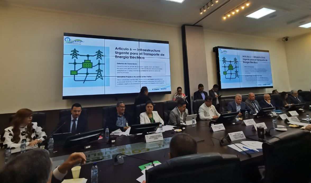 Comisión de Energía del Congreso recaba enmiendas para iniciativa de ley de infraestructura urgente para la red eléctrica, Inde presentó 10