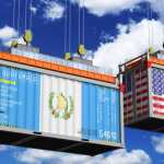Exportaciones Guatemala Estados Unidos contenedores con banderas