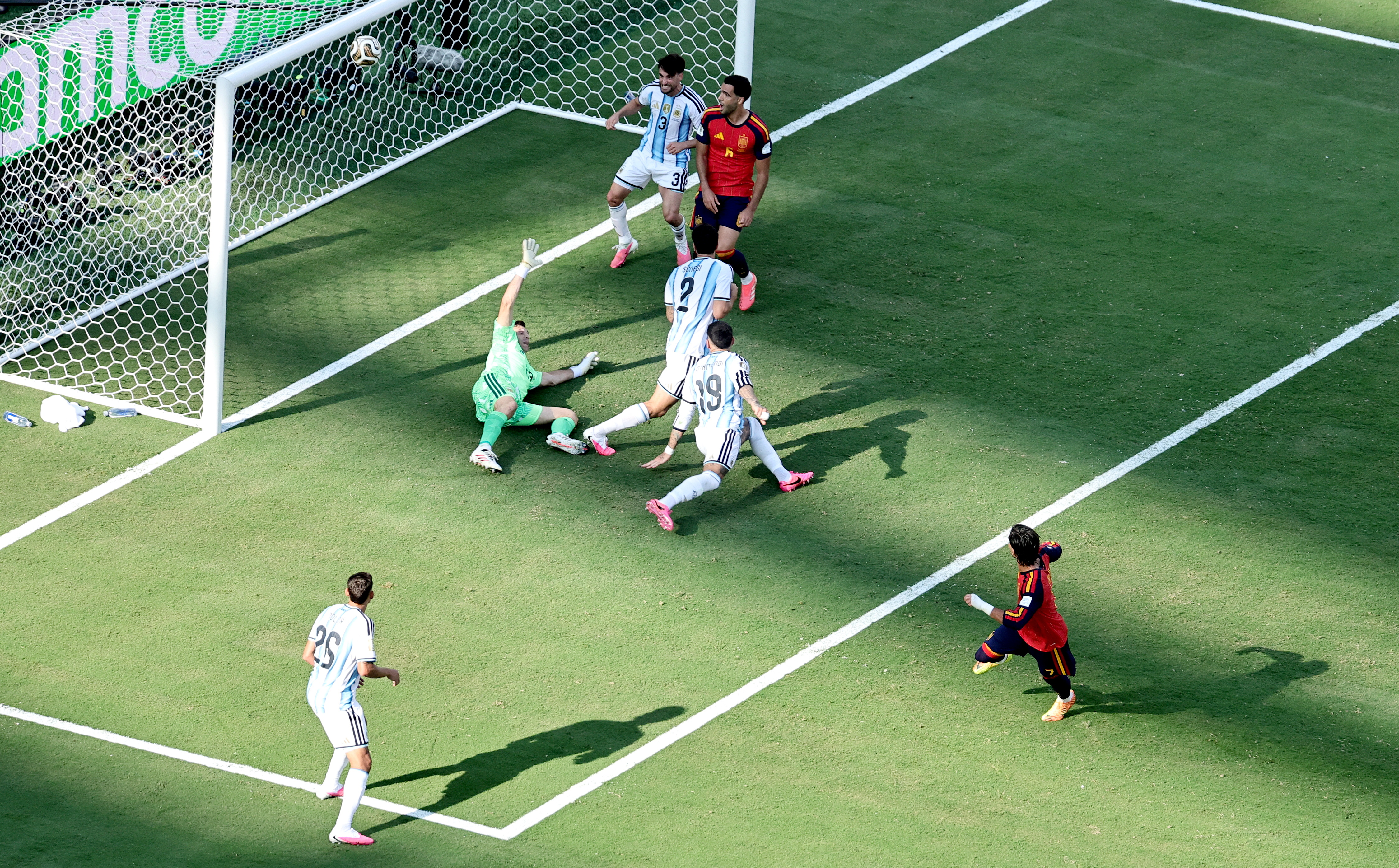 “Nos robaron la final”: Las teorías que surgieron en Argentina tras perder el Mundial ante España