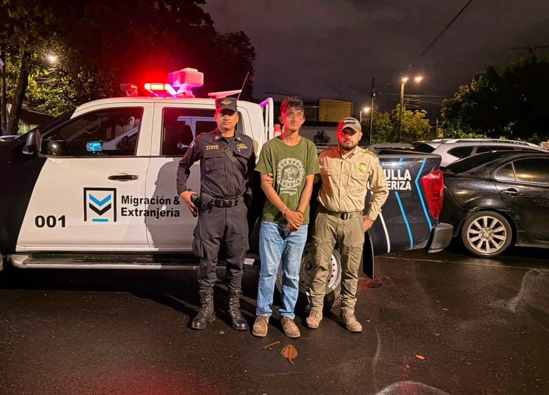Guatemalan arrested in El Salvador for assaulting content creator, faces three-year ban