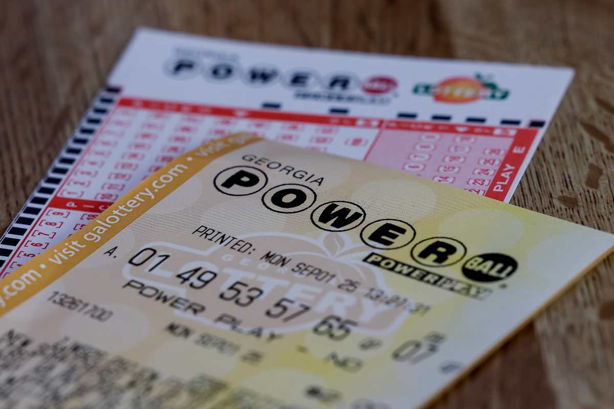 El premio mayor de la lotería Powerball asciende a 1.100 millones de dólares estadounidenses.