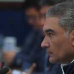 CITACIîN BANCADA CABAL. La bancada Cabal cit a autoridades del MICIVI, SIT, Secretara General de la Presidencia, Ministerio Pblico, Comisin Nacional contra la Corrupcin, y la Procuradura General de la Nacin, con el objetivo de conocer los avances en cuanto al contrato de frecuencias 5G. En la imagen, Luis Aguirre, diputado.
Juan Diego Gonzlez. 070726