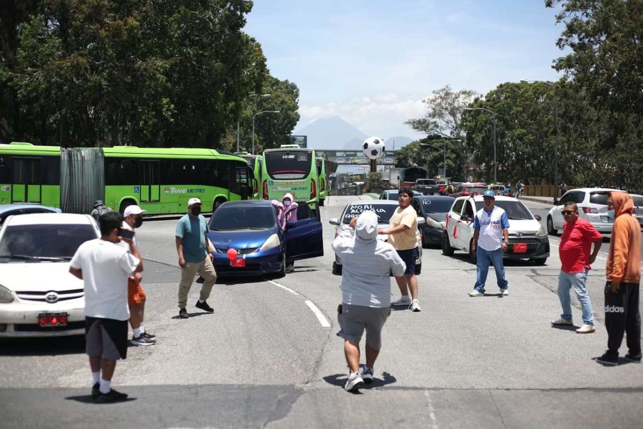 PROTESTAS ALZA COMBUSTIBLES'