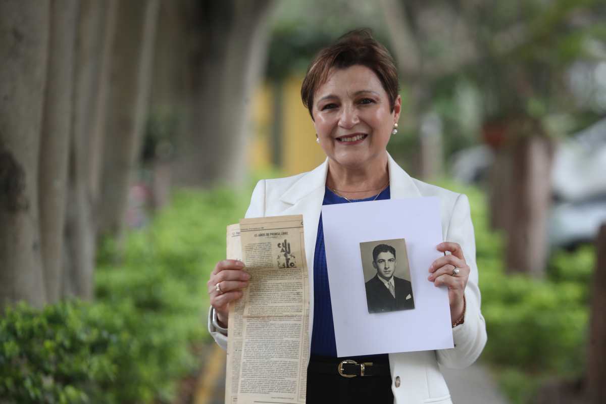 America Cruz, suscriptora, en entrevista para Prensa Libre en entrevista para el tema  yo cuento 75 aniversario Prensa Libre

Fotografa Erick Avila:               28/05/2026