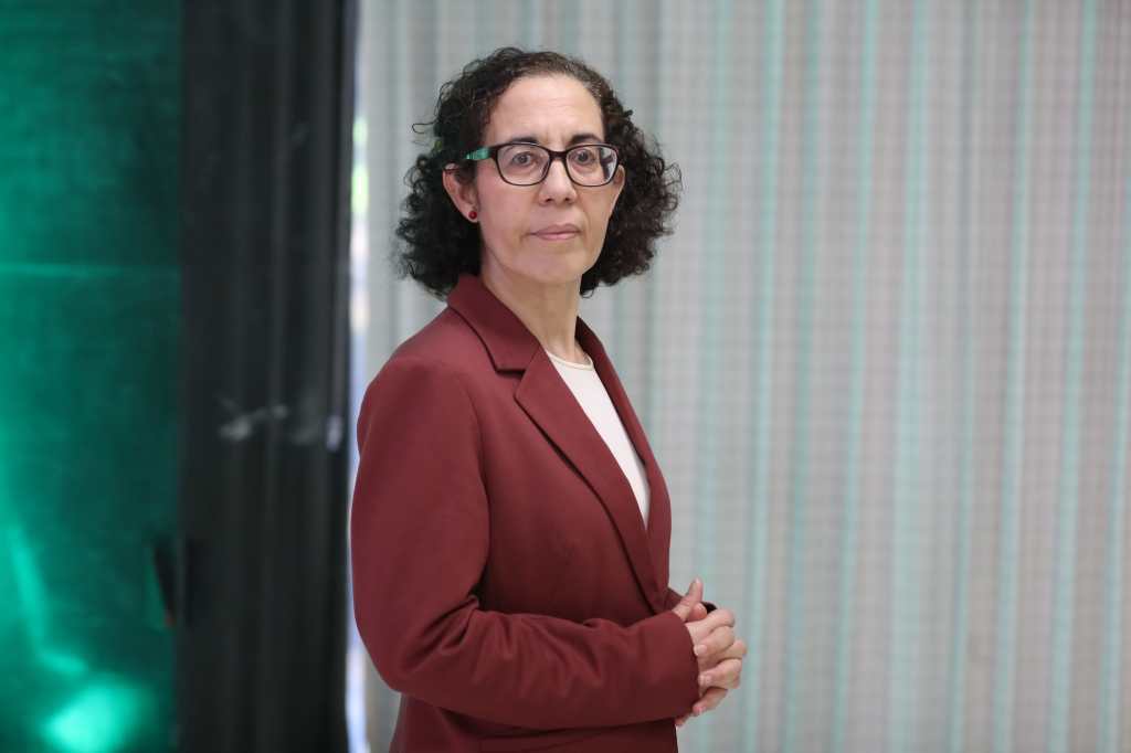 Mara Clara Girbau Ronda, embajadora de Espaa en Guatemala, particip este 16 de diciembre 2024 el Banco de Guatemala inform a los banqueros del sistema y diversos sectores econmicos el plan de trabajo que se impulsar en el ao 2025, as tambin rindieron un informe de lo trabajado durante el ao 2024. A la actividad asistieron diferentes personalidades jurdicas, polticas y de la clase privada. 

En fotografa; Mara Clara Girbau Ronda, embajadora de Espaa en Guatemala 
Foto: Oscar Vsquez Mijangos
16/12/2024