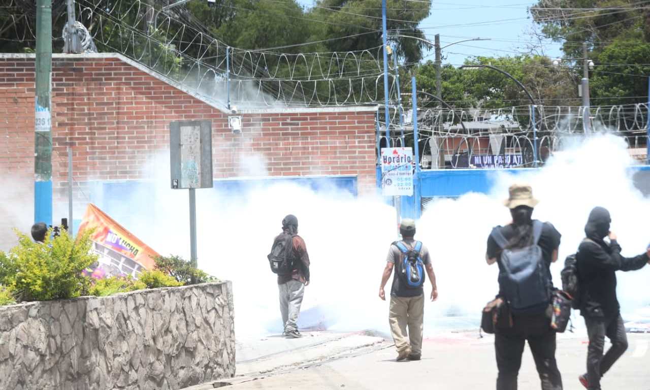 TENSIÓN EN LA USAC. 2