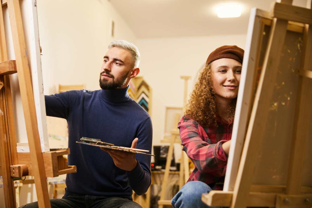 Taller de pintura en óleo: arte, gastronomía y aprendizaje se fusionan en la experiencia impartida por Rodolfo García