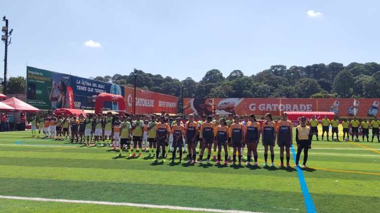 Jóvenes futbolistas de cuatro países disputan en Guatemala la final de la Súper Liga Claro 2