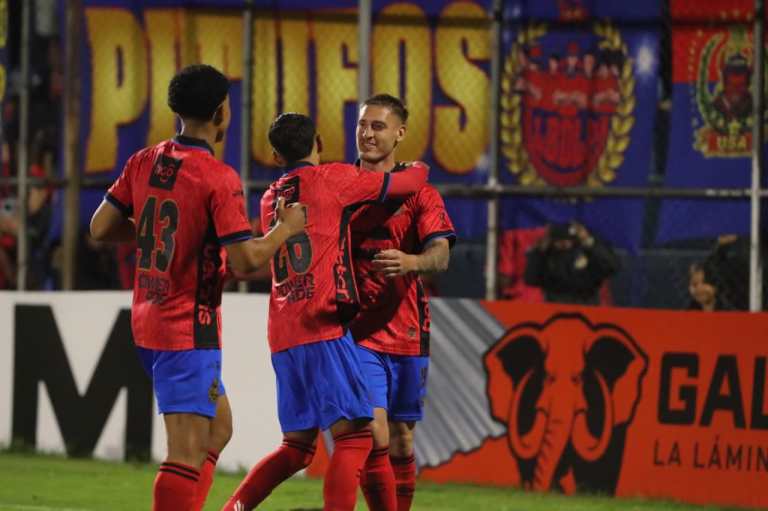 Municipal inicia con el pie derecho y Comunicaciones queda a deber: así quedó la primera jornada del Apertura 2