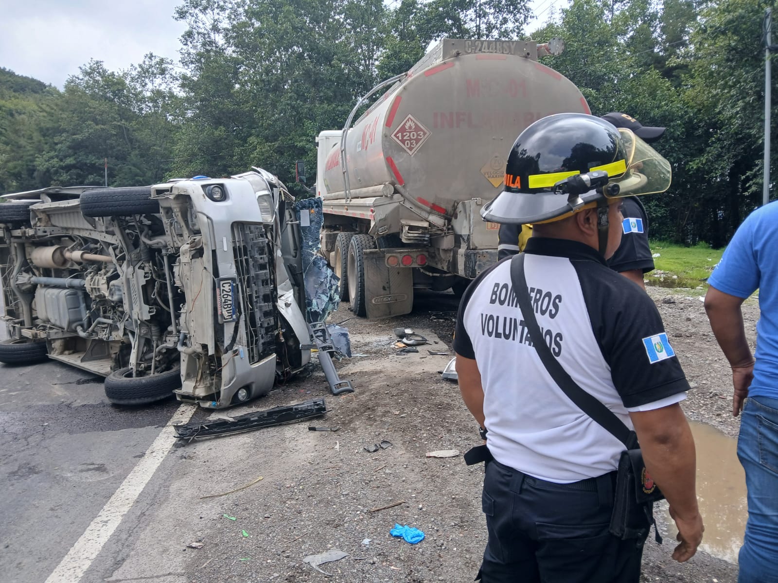 accidente km 99 ruta Interamericana cinco heridos Bomberos Voluntarios Los Encuentros Sololá