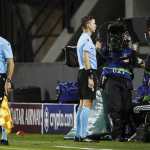 Nijmegen (Netherlands), 19/08/2026.- Referee Francois Letexier checks the VAR during the UEFA Champions League play-offs soccer match between NEC and FK Bodo/Glimt in Nijmegen, the Netherlands, 19 August 2026. (Liga de Campeones, Países Bajos; Holanda) EFE/EPA/BART STOUTJESDIJK