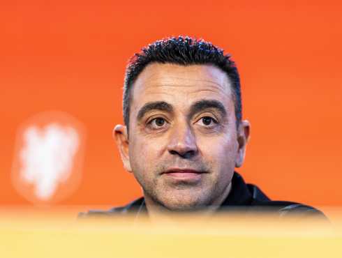 Zeist (Netherlands), 25/08/2026.- Newly appointed head coach Xavi Hernandez attends his presentation as head coach of the Dutch national soccer team, in Zeist, the Netherlands, 25 August 2026. (Países Bajos; Holanda) EFE/EPA/KOEN VAN WEEL