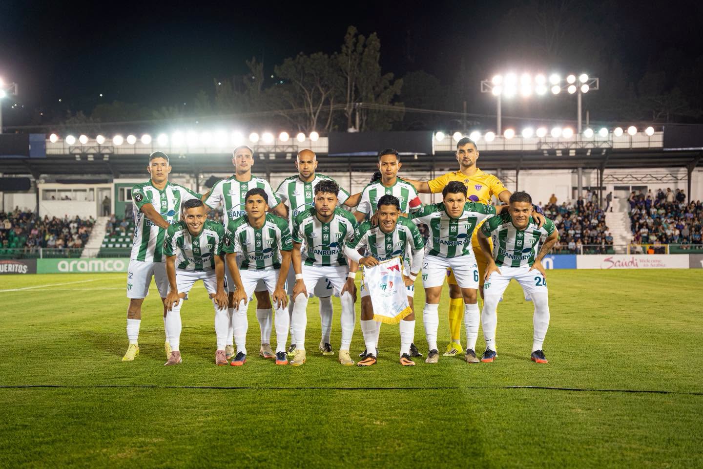 Antigua GFC afrontará un duelo crucial ante el Club Deportivo Marathón de Honduras en el estadio Pensativo.(Foto Prensa Libre: Antigua GFC).