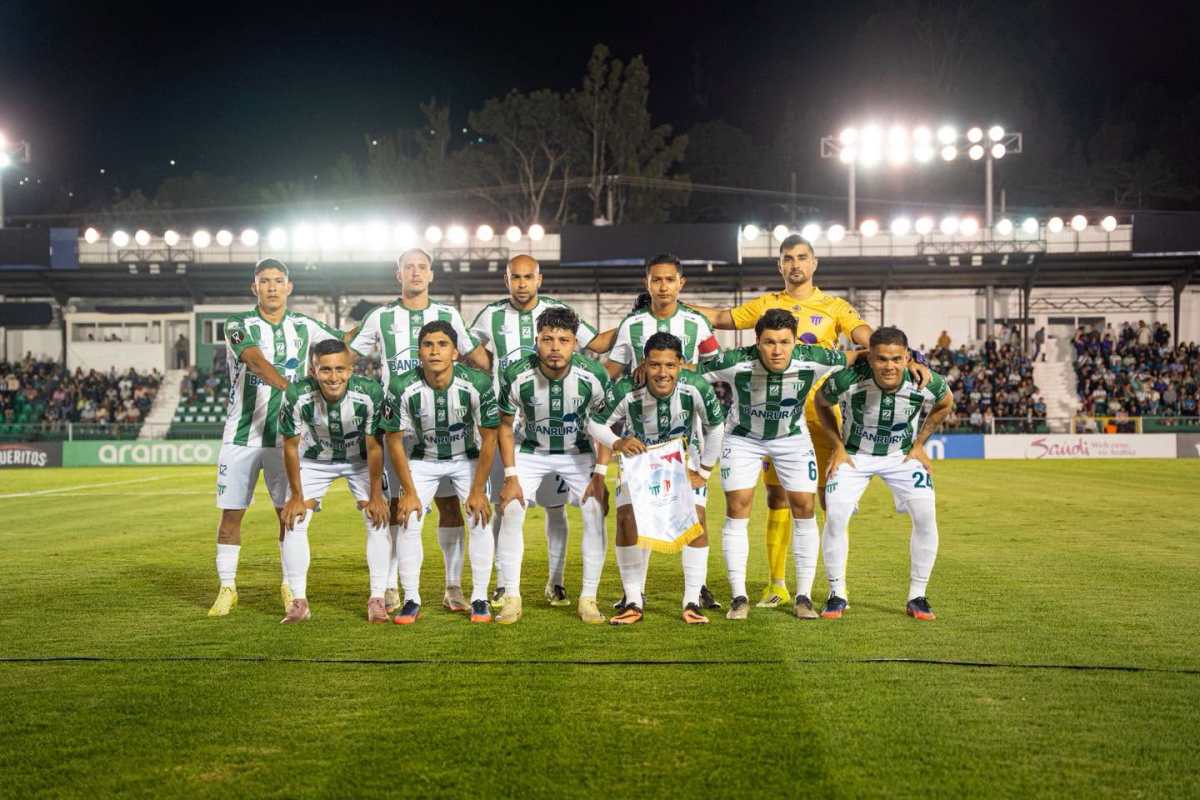 Antigua GFC afrontará un duelo crucial ante el Club Deportivo Marathón de Honduras en el estadio Pensativo.(Foto Prensa Libre: Antigua GFC).