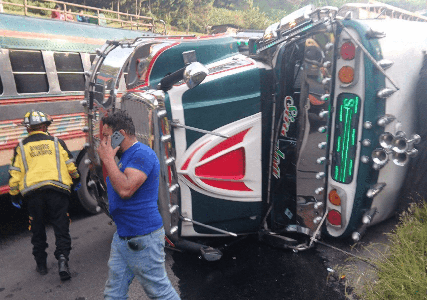 ACCIDENTE EN EL KM 102 DE LA INTERAMERICANA