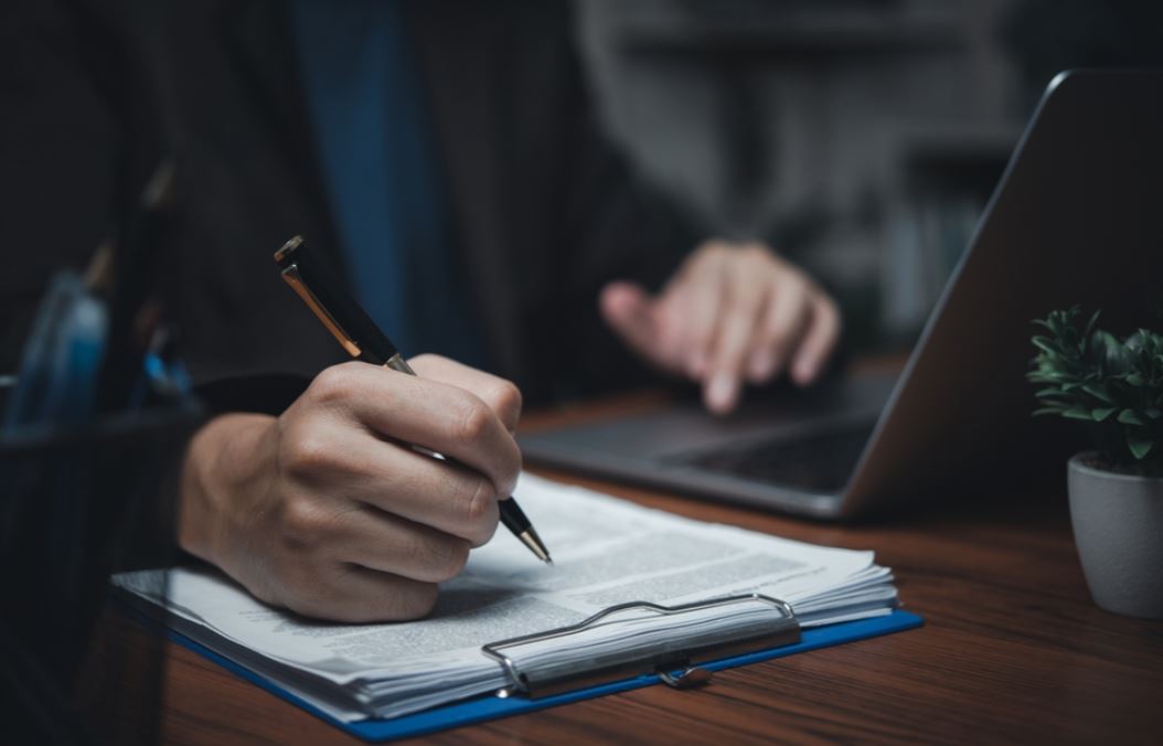 La Cámara Guatemalteca de Propiedad Intelectual denuncia demoras en el Registro de la Propiedad Intelectual, las cuales, según la entidad, afectan la seguridad jurídica y la confianza de los usuarios. (Foto Prensa Libre: Shutterstock)