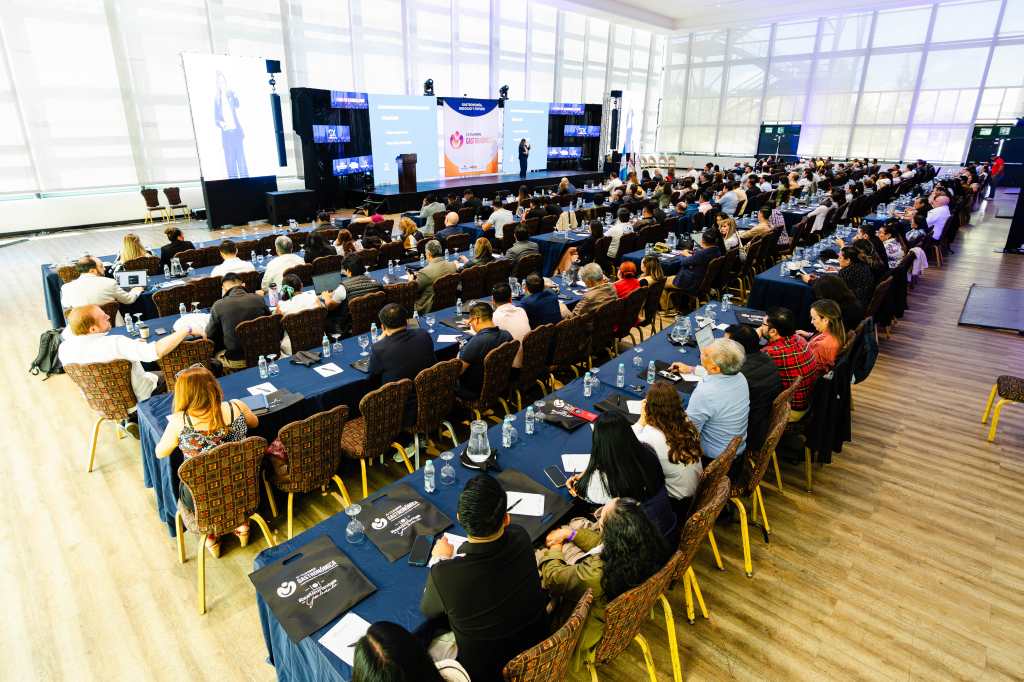 Cumbre Gastronómica 2026 Gremial de Restaurantes de Guatemala CCG 2 foros