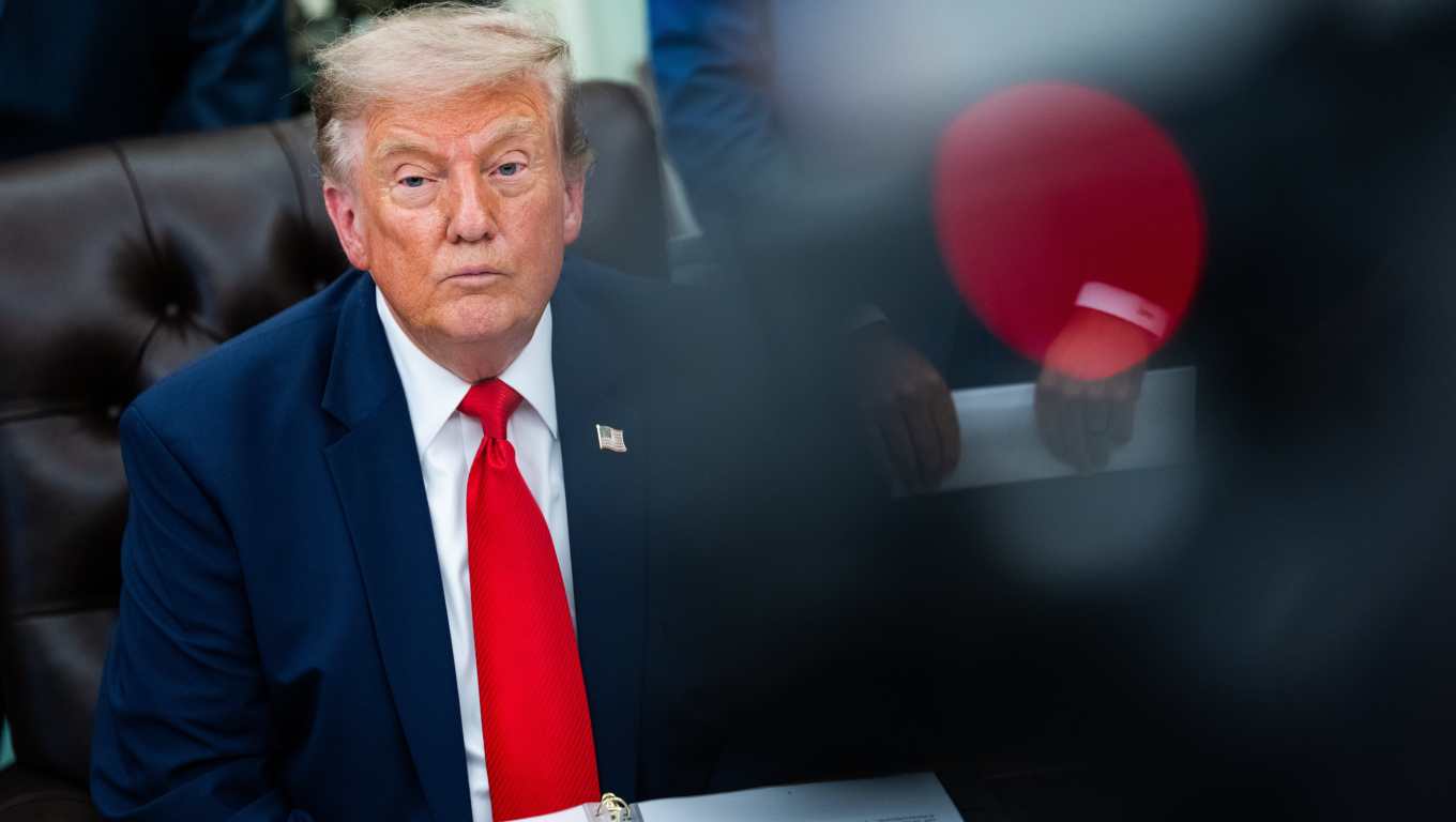 El presidente estadounidense Trump anuncia el rediseño y la renovación del Aeropuerto Internacional Washington Dulles.