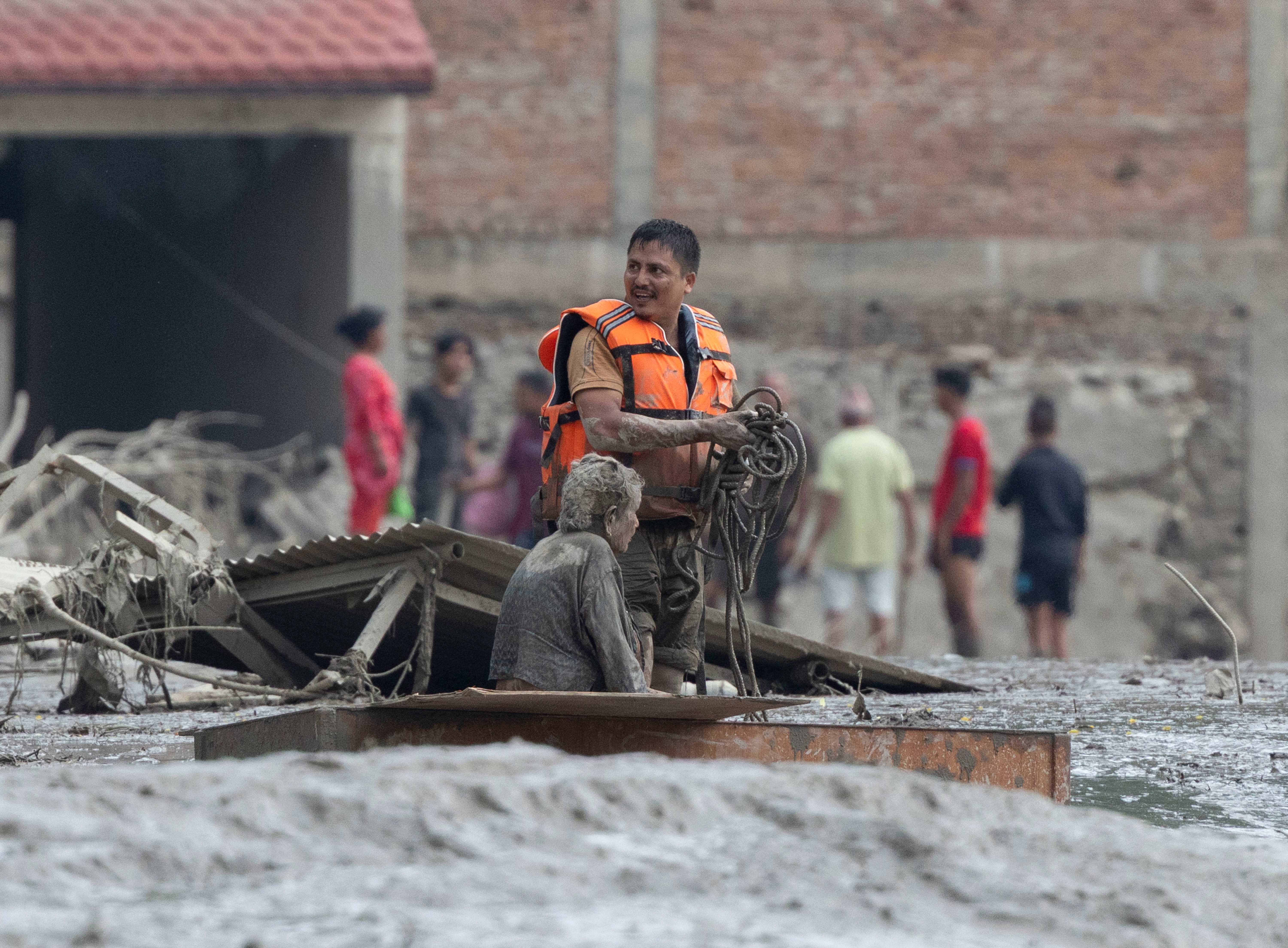 INUNDACION NEPAL'
