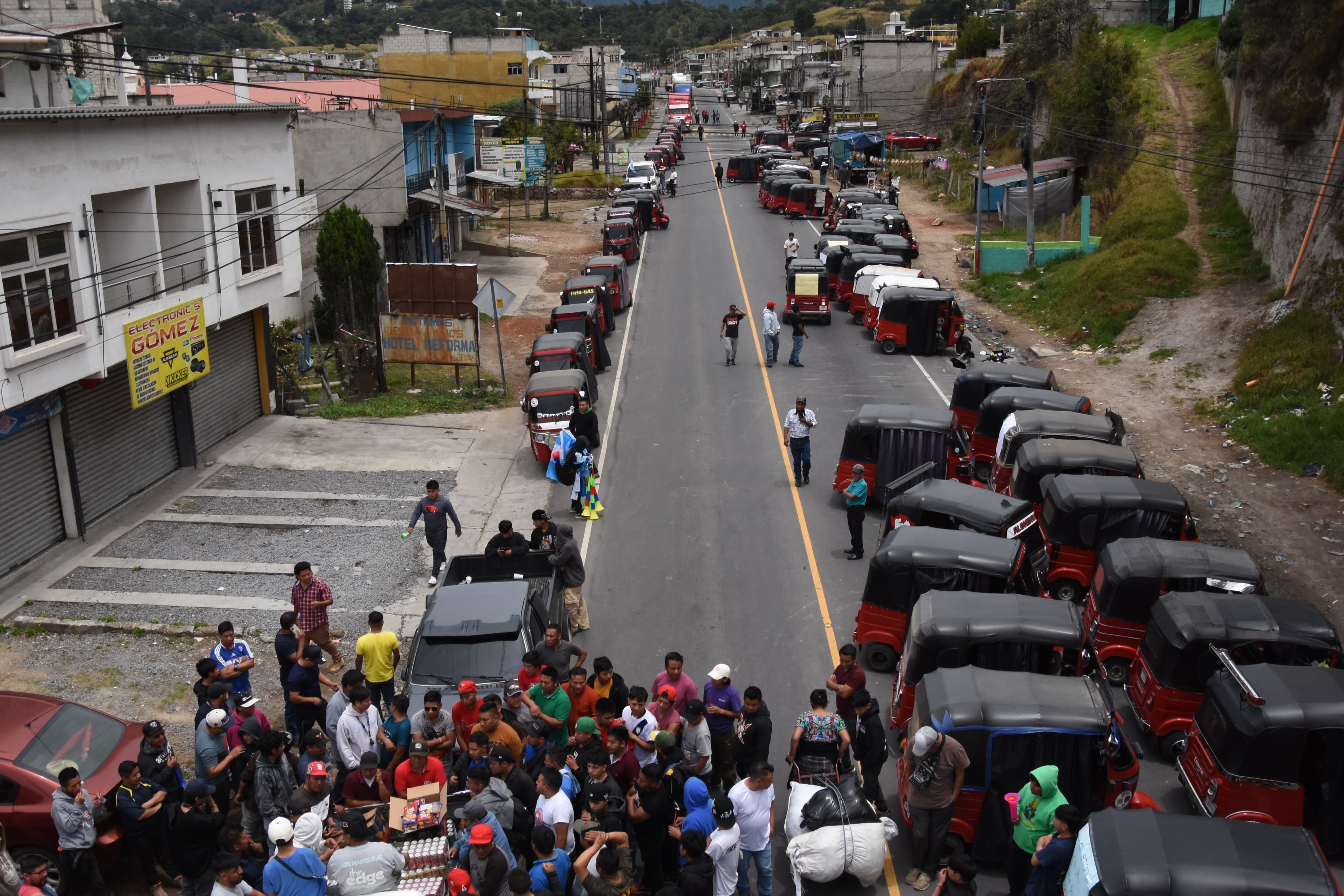 MANIFESTACIONES POR AUMENTO A COMBUSTIBLES