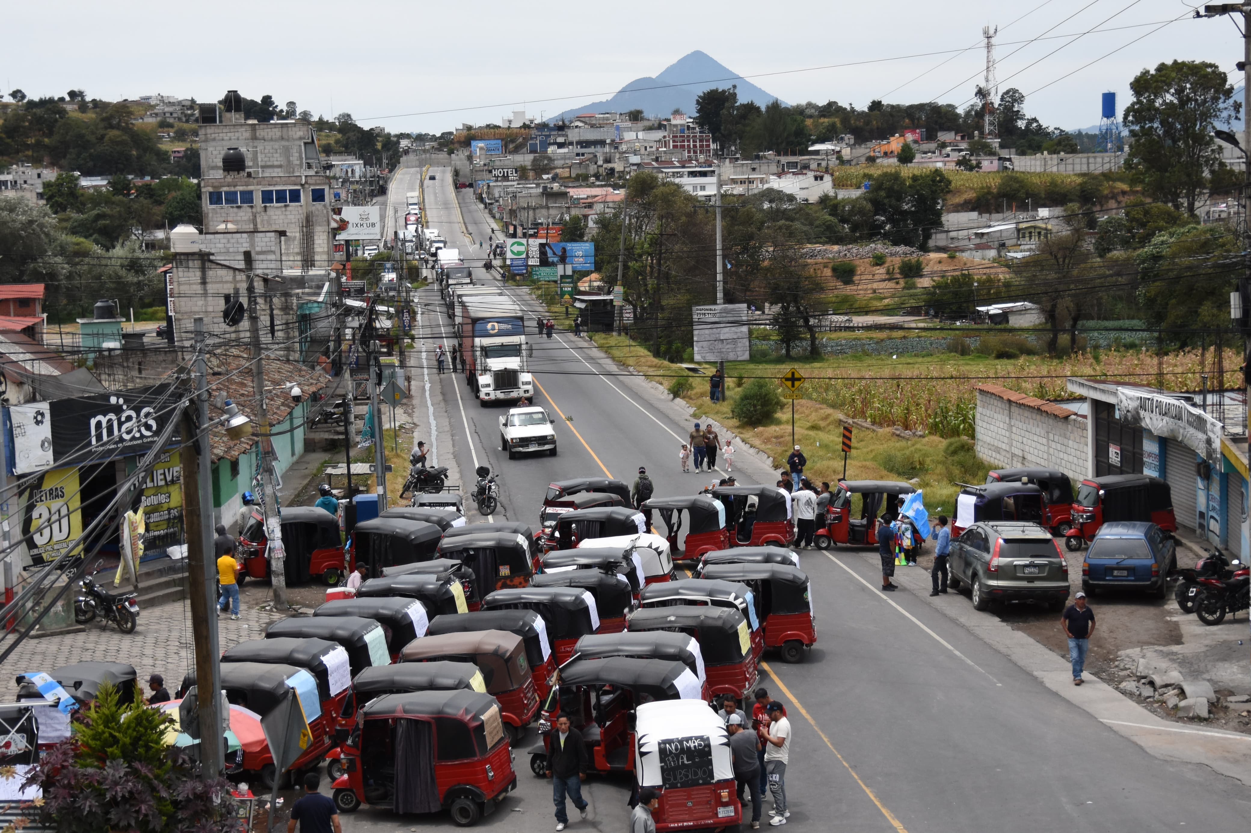 MANIFESTACIONES POR AUMENTO A COMBUSTIBLES