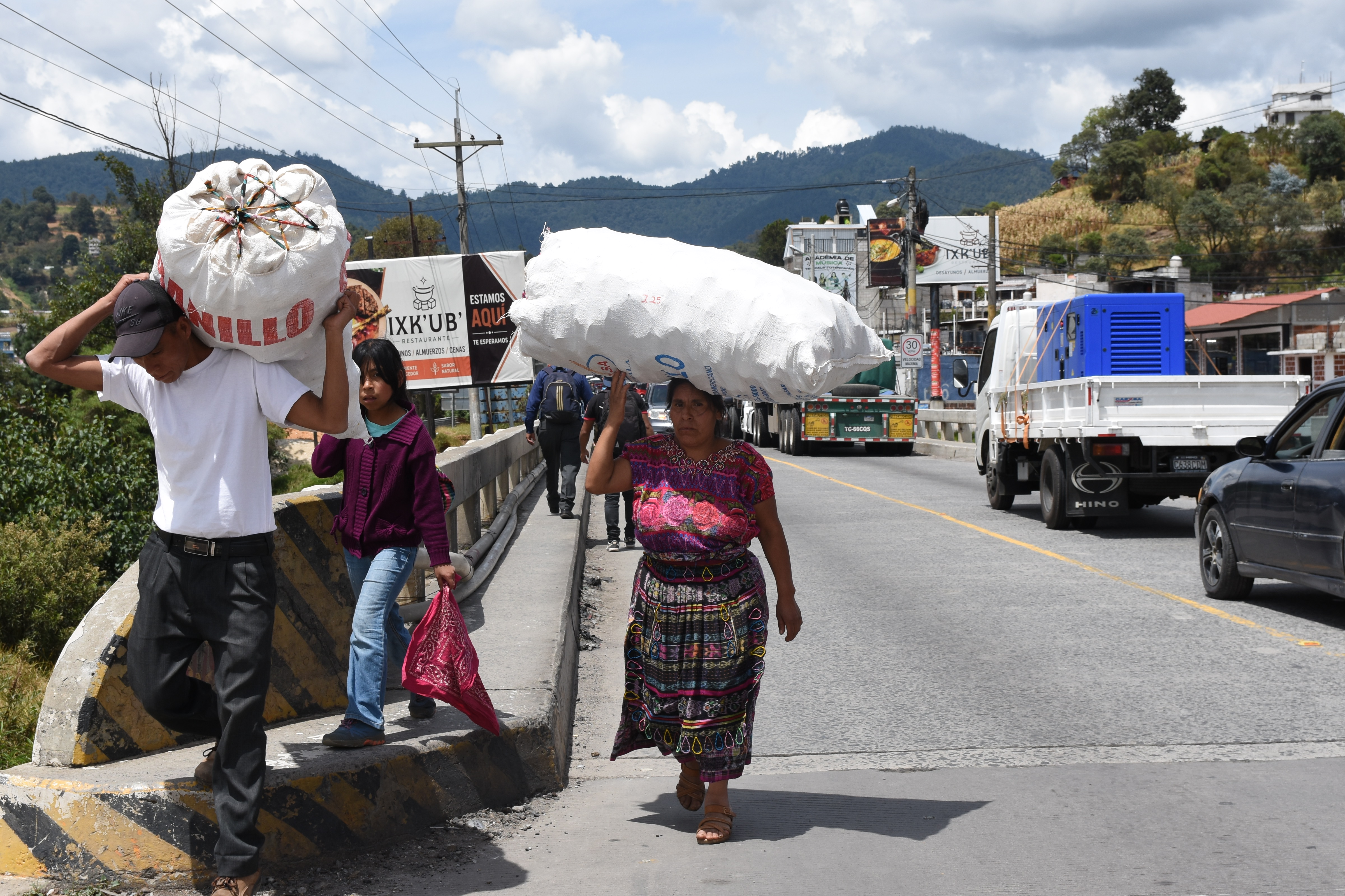 MANIFESTACIONES POR AUMENTO A COMBUSTIBLES