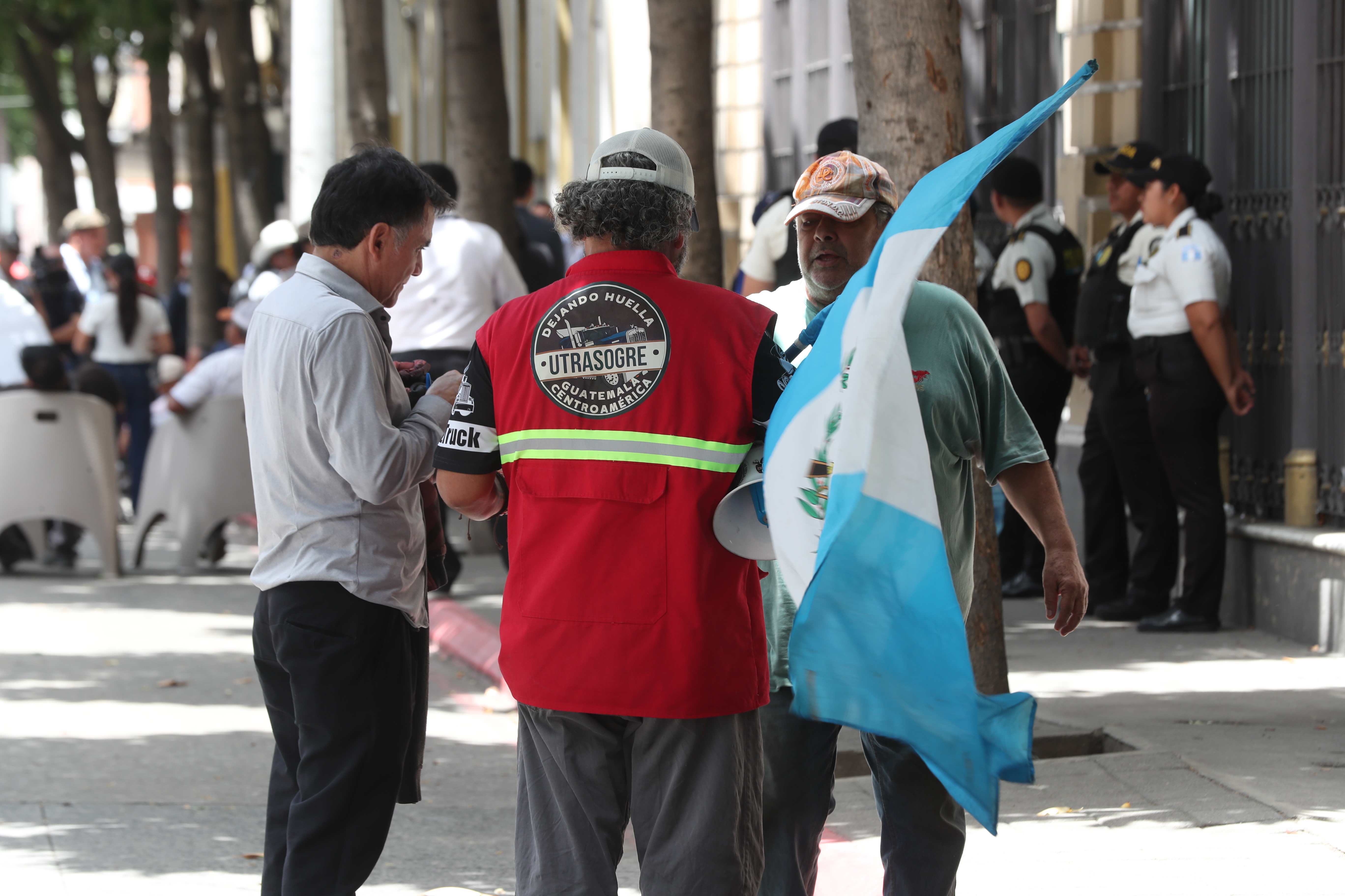 MANIFESTACIONES POR AUMENTO A COMBUSTIBLES'