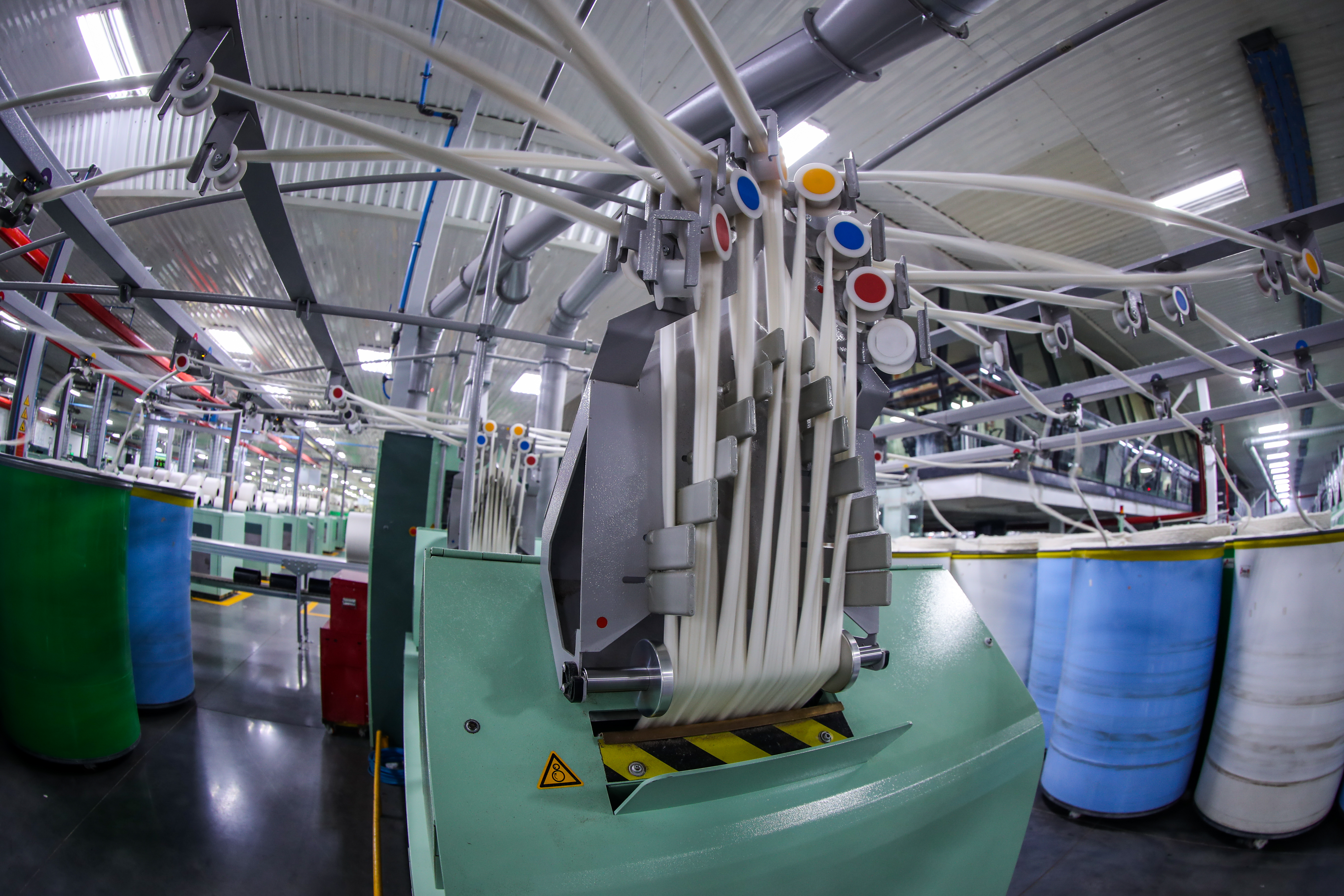 Una paca de algodón representa un peso de 480 libras, si tenemos en cuenta que la bodega puede almacenar 25 mil pacas, la misma, posee una capacidad de más de 5 mil toneladas. (Foto Prensa Libre: Juan Diego González)