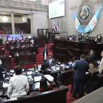 La reforma al IUSI, aprobada por el Congreso el pasado 29 de julio, plantea cambios en el pago del impuesto y genera cuestionamientos por su poco análisis técnico y fiscal advierte un análisis del Icefi. (Foto, Prensa Libre: Moisés Xec).