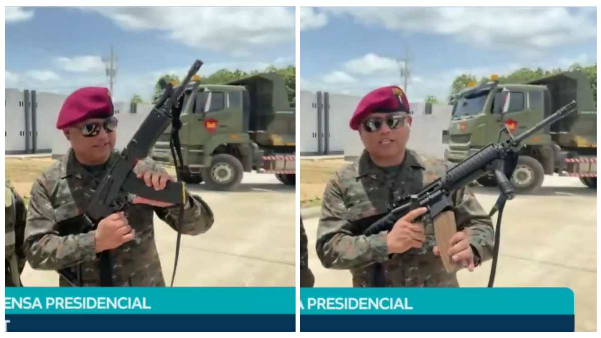 El ministro de la Defensa, Henry Sáenz, muestra el fusil utilizado por el Ejército desde los años 70 (izquierda) y el nuevo fusil M4 de fabricación estadounidense (derecha), que comenzará a incorporarse en las unidades militares, con Petén como punto de partida. (Foto, Prensa Libre: captura de pantalla)