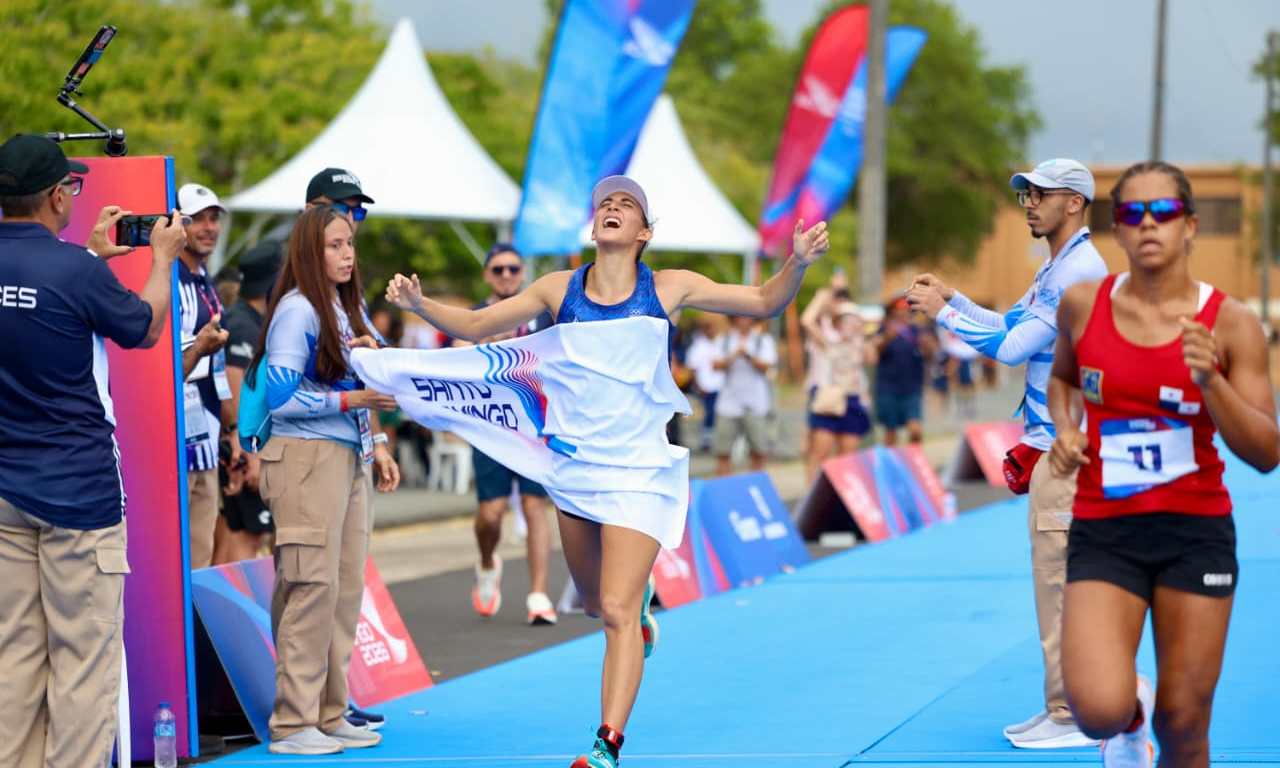 Sofía Cabrera consigue el primer lugar en el Pentatlón Moderno.(Foto Prensa Libre: COG).