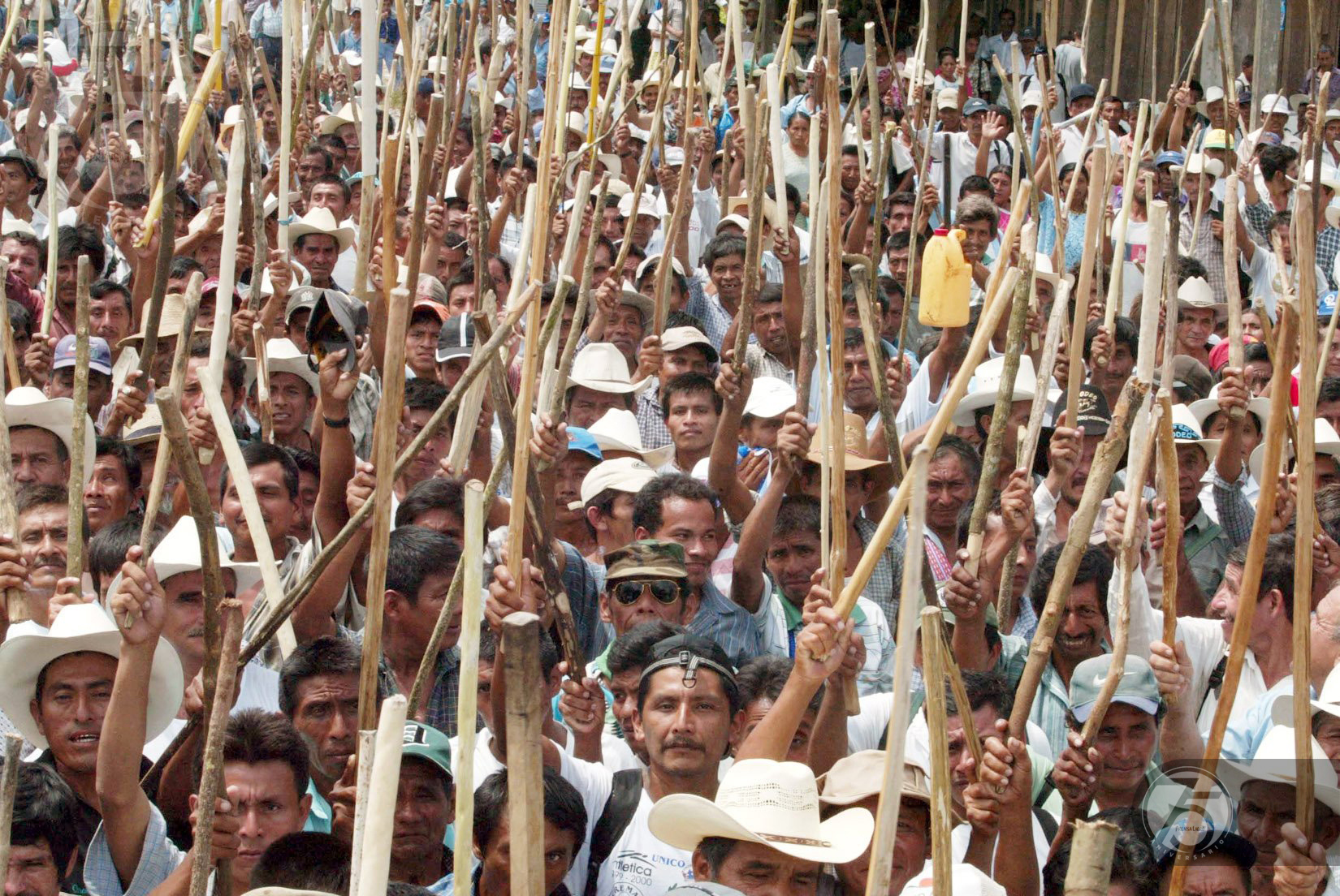 Durante distintos gobiernos, los expatrulleros han solicitado indenmizaciones como resarcimiento por los servicios prestados durante el Conflicto Armado Interno. (Foto Prensa Libre: Hemeroteca PL)