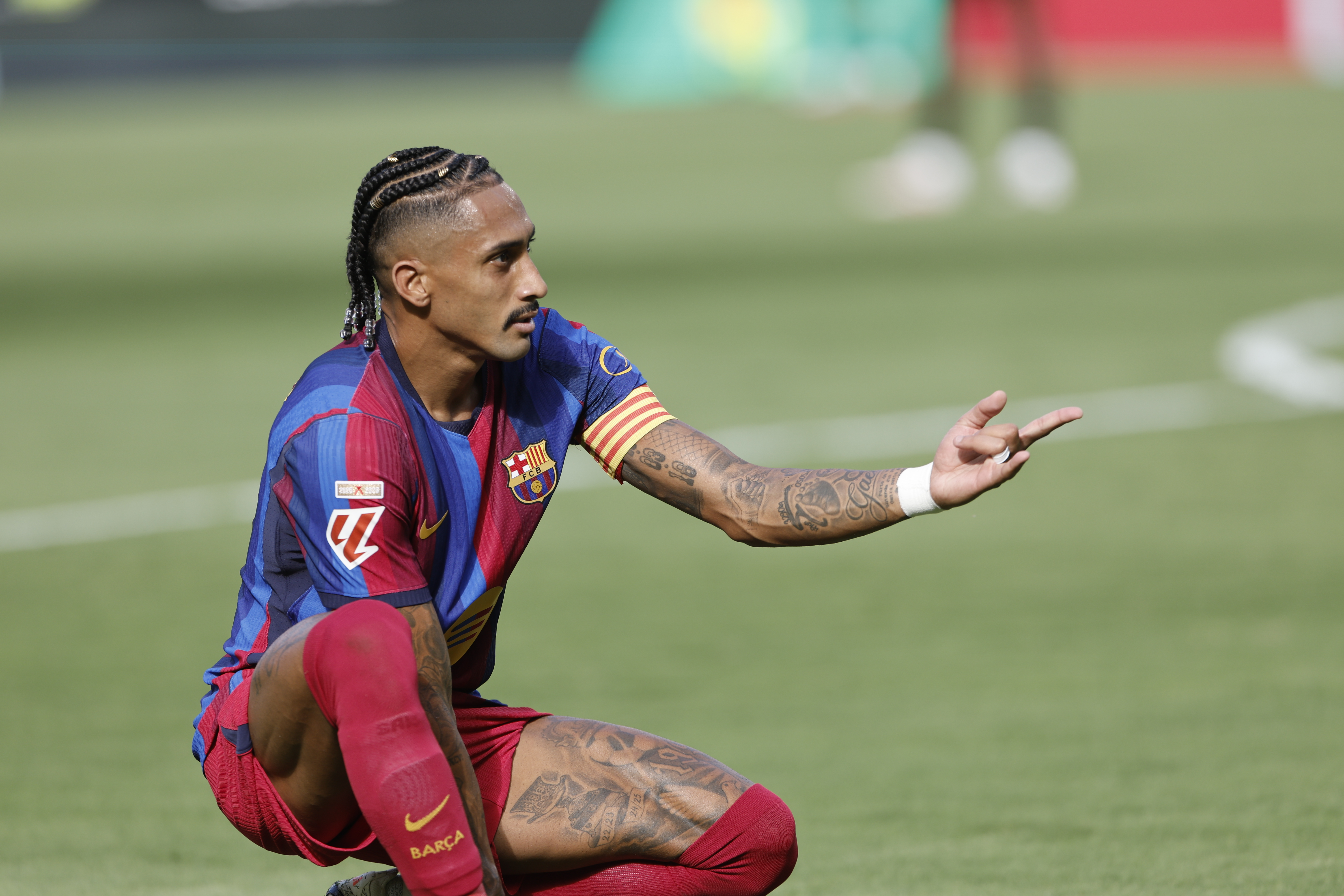 VALENCIA, 06/09/2026.-El jugador del Barcelona Raphinha, durante el partido de la jornada 4 de LaLiga entre Valencia y Barcelona, este domingo en el estadio de Mestalla.EFE/ Kai Forsterling