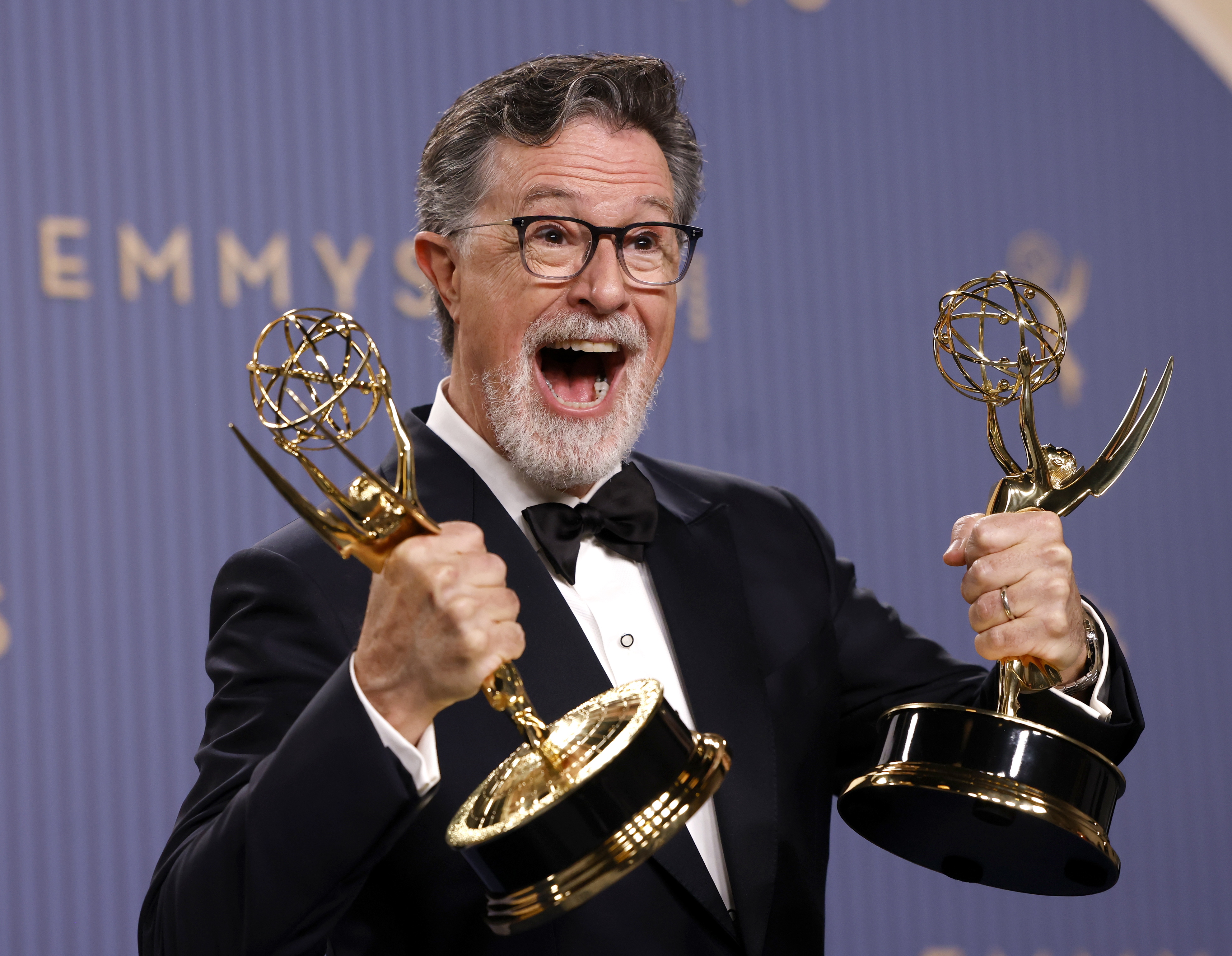Los Angeles (United States), 15/09/2026.- Stephen Colbert poses with the awards for Outstanding Variety Series for "The Late Show with Stephen Colbert" and Outstanding Short Form Comedy, Drama or Variety Series for The Late Show digital/online program "Colbert Before Air" during 78th annual Emmy Awards ceremony held at the Peacock Theater in Los Angeles, California, USA, 14 September 2026. The Emmys celebrate excellence in national primetime television programming. EFE/EPA/JILL CONNELLY