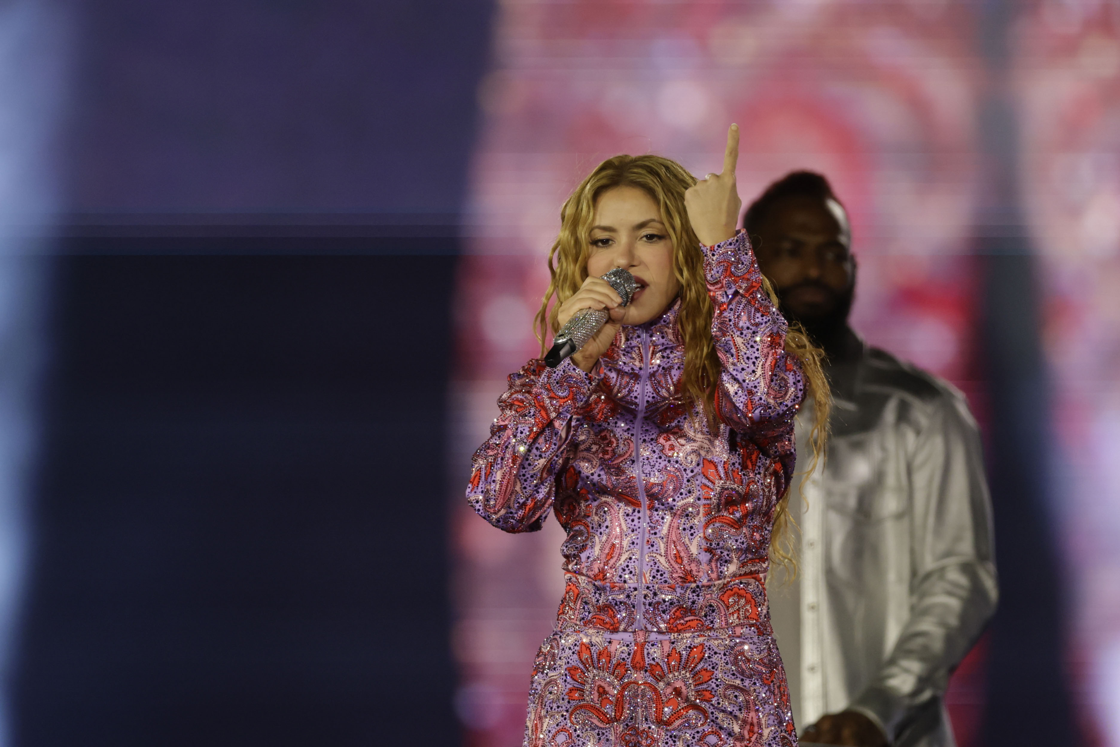 Alejandro Sanz sorprende en concierto de Shakira y cantan juntos “La Tortura”: así fue su encuentro en Madrid