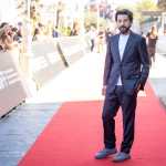El director mexicano Diego Luna posa en la alfombra roja del 74 Festival de Cine de San Sebastián, donde presenta su película Ceniza en la boca en la sección Horizontes del certamen. (Foto Prensa Libre: EFE/Javier Etxezarreta)
