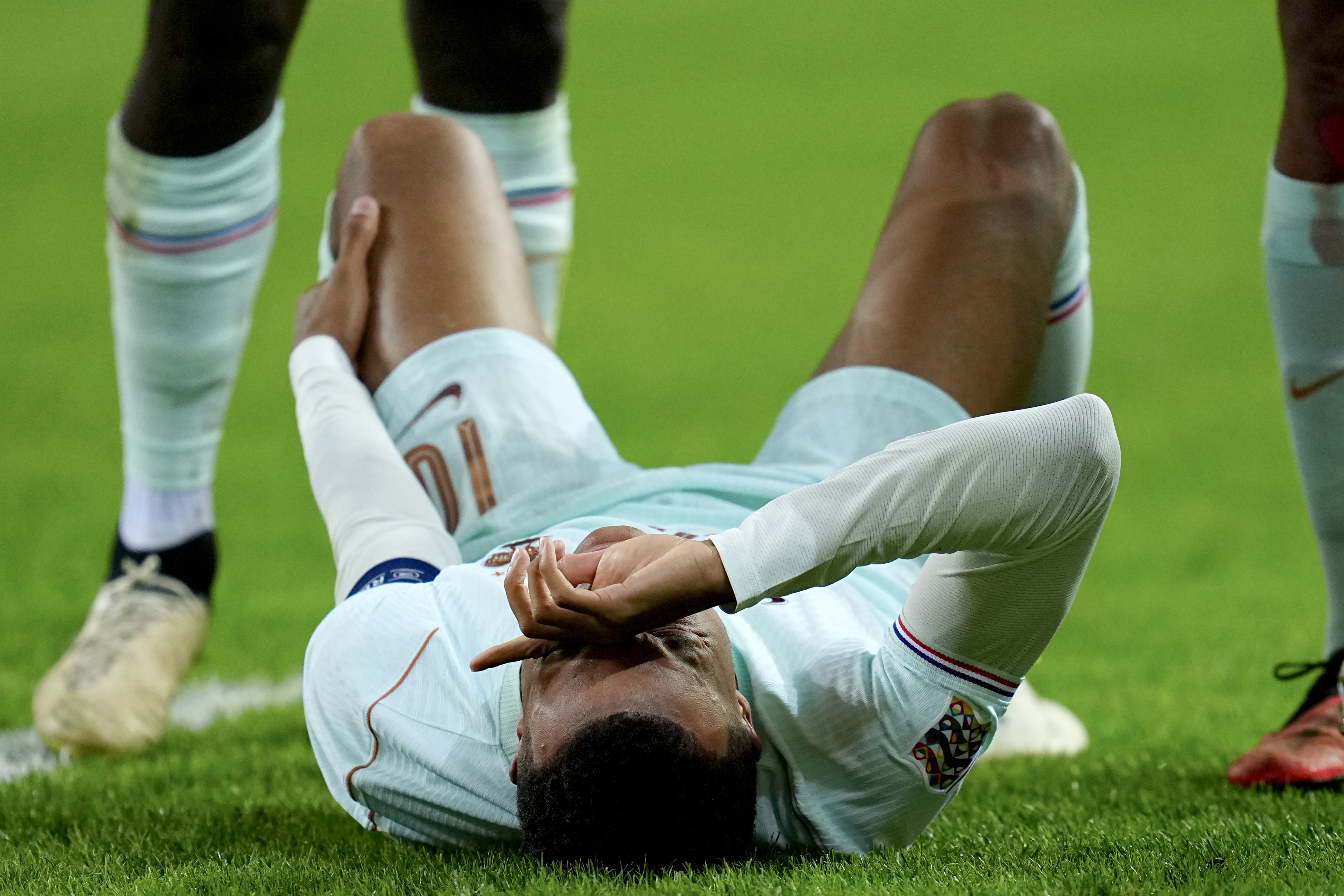 Kocaeli (Turkey), 25/09/2026.- Kylian Mbappe of France is injured after scoring the 0-1 opening goal during the UEFA Nations League soccer match between Turkey and France in Kocaeli, Turkey, 25 September 2026. (Francia, Turquía) EFE/EPA/STRINGER