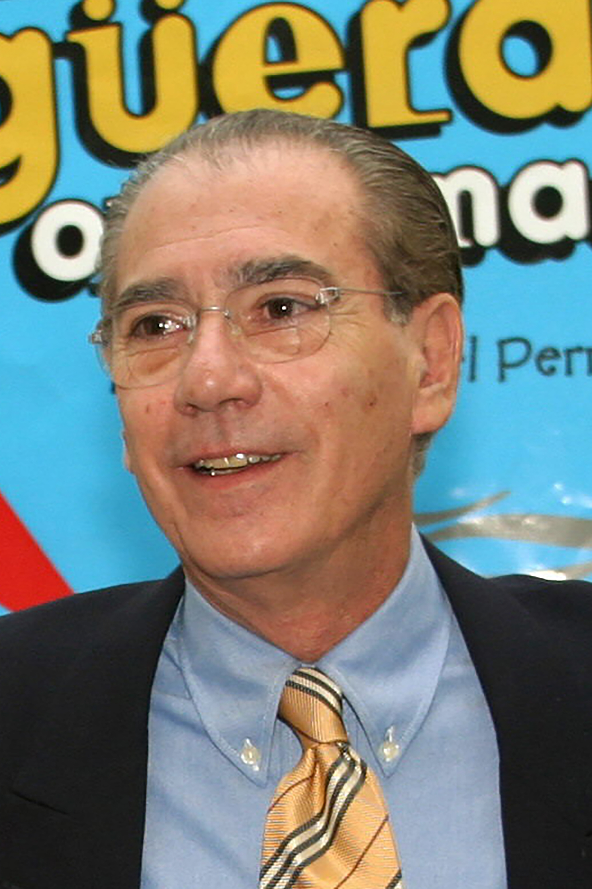 AME1449. BOGOTÁ (COLOMBIA), 29/09/2026.- Fotografía de archivo del 7 de abril de 2005 que muestra al actor mexicano Otto Sirgo durante una rueda de prensa en Ciudad de México (México). El actor cubano-mexicano Otto Sirgo (1946-2026), conocido por sus participaciones en producciones de televisión, especialmente en telenovelas como Rosa Salvaje, 'Sortilegio y Lazos de amor, falleció a los 79 años, informó este martes la Asociación Nacional de Intérpretes (ANDI). EFE/Armando Mota ARCHIVO