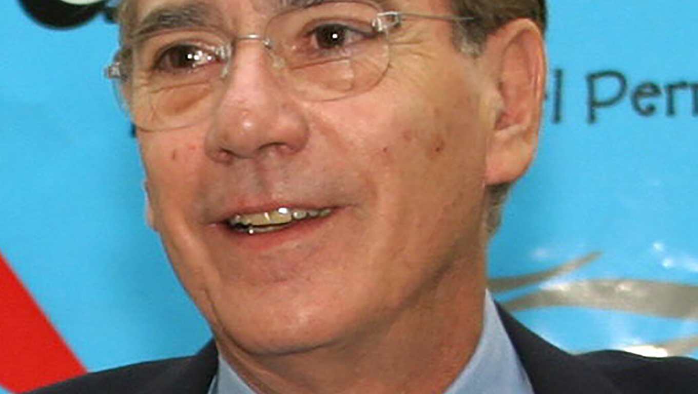 AME1449. BOGOTÁ (COLOMBIA), 29/09/2026.- Fotografía de archivo del 7 de abril de 2005 que muestra al actor mexicano Otto Sirgo durante una rueda de prensa en Ciudad de México (México). El actor cubano-mexicano Otto Sirgo (1946-2026), conocido por sus participaciones en producciones de televisión, especialmente en telenovelas como Rosa Salvaje, 'Sortilegio y Lazos de amor, falleció a los 79 años, informó este martes la Asociación Nacional de Intérpretes (ANDI). EFE/Armando Mota ARCHIVO