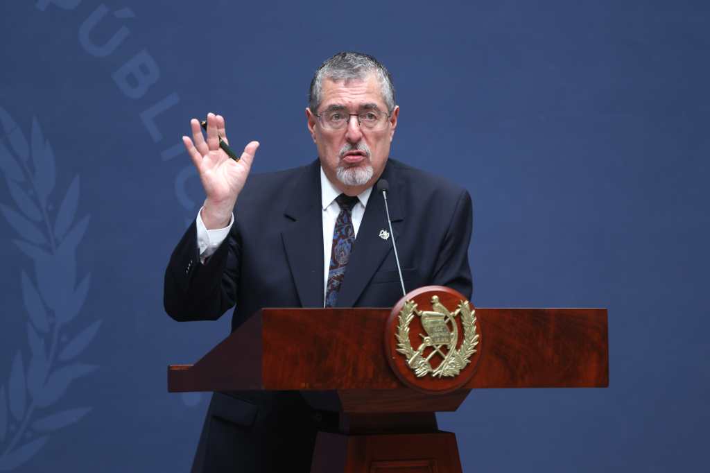 El presidente Bernardo Arévalo respaldó su decisión de nombrar a Jonathan Menkos como nuevo presidente del Banco de Guatemala. (Foto Prensa Libre: Hemeroteca PL)