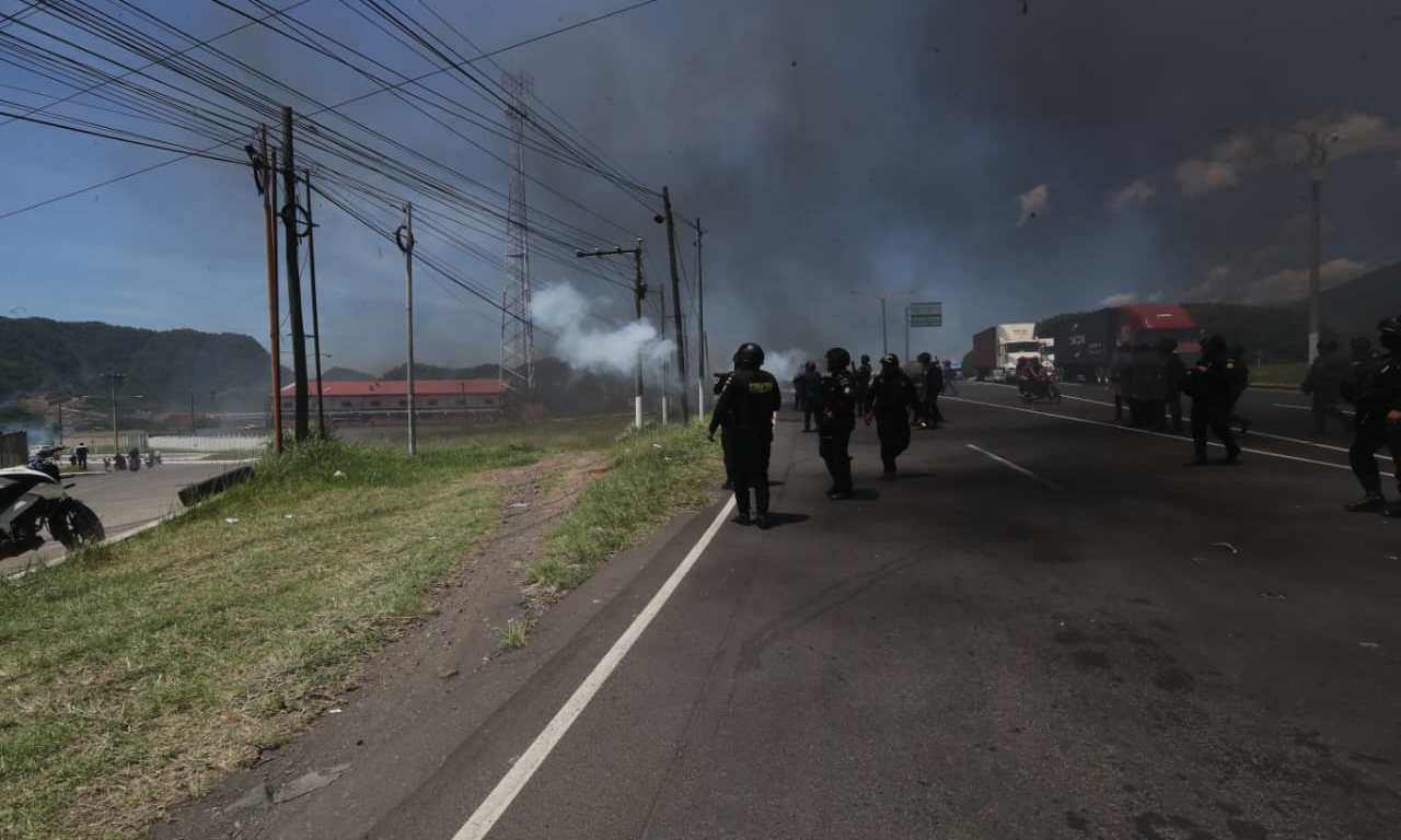 BLOQUEO ALZA AL COMBUSTIBLE