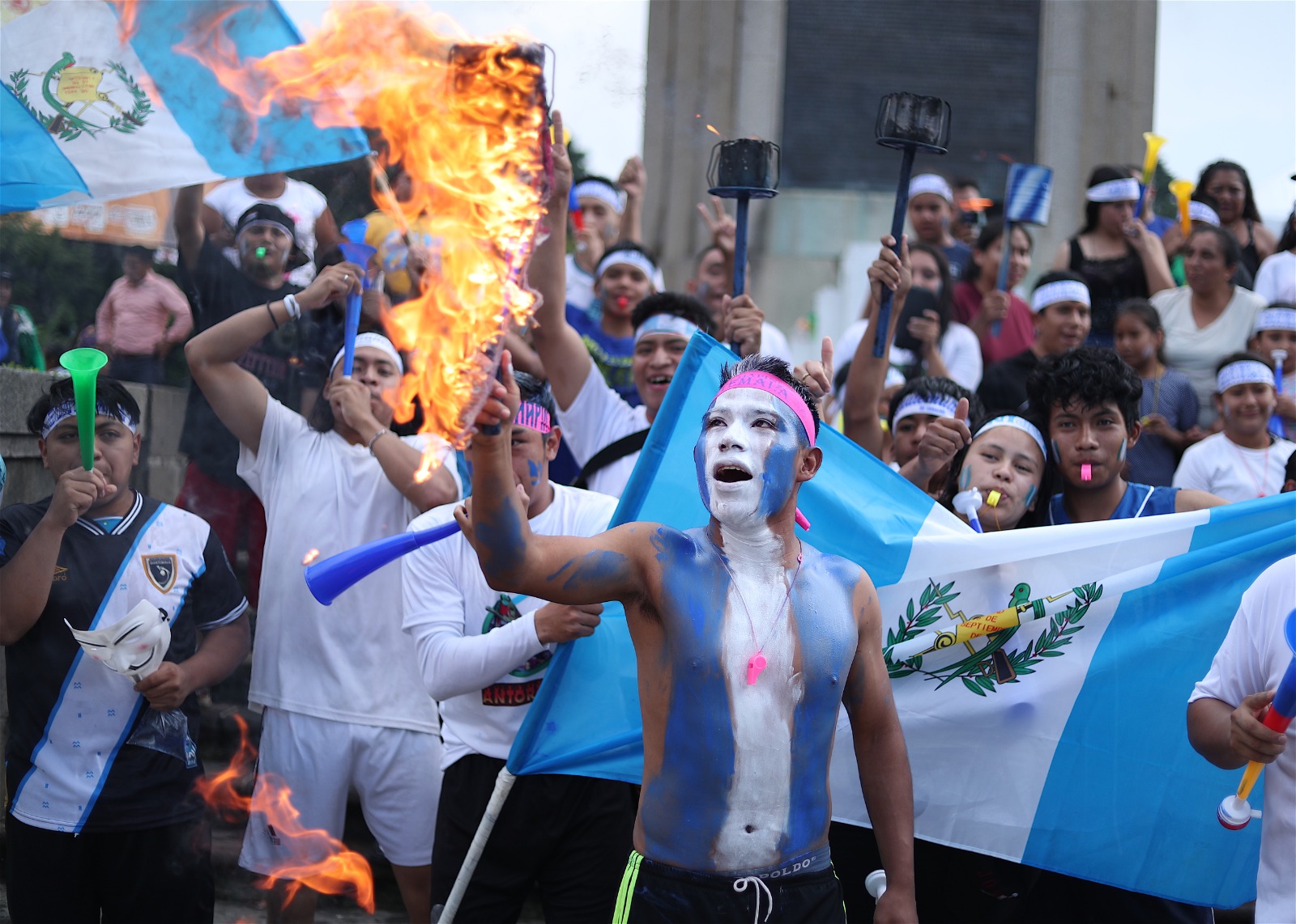 A 205 años de la Independencia, cada territorio guatemalteco continúa construyendo su propia manera de entender y celebrar la Patria. Las comunidades transforman una fecha compartida en celebraciones propias que fortalecen su identidad y cohesión. (Foto Prensa Libre: Esbin García)