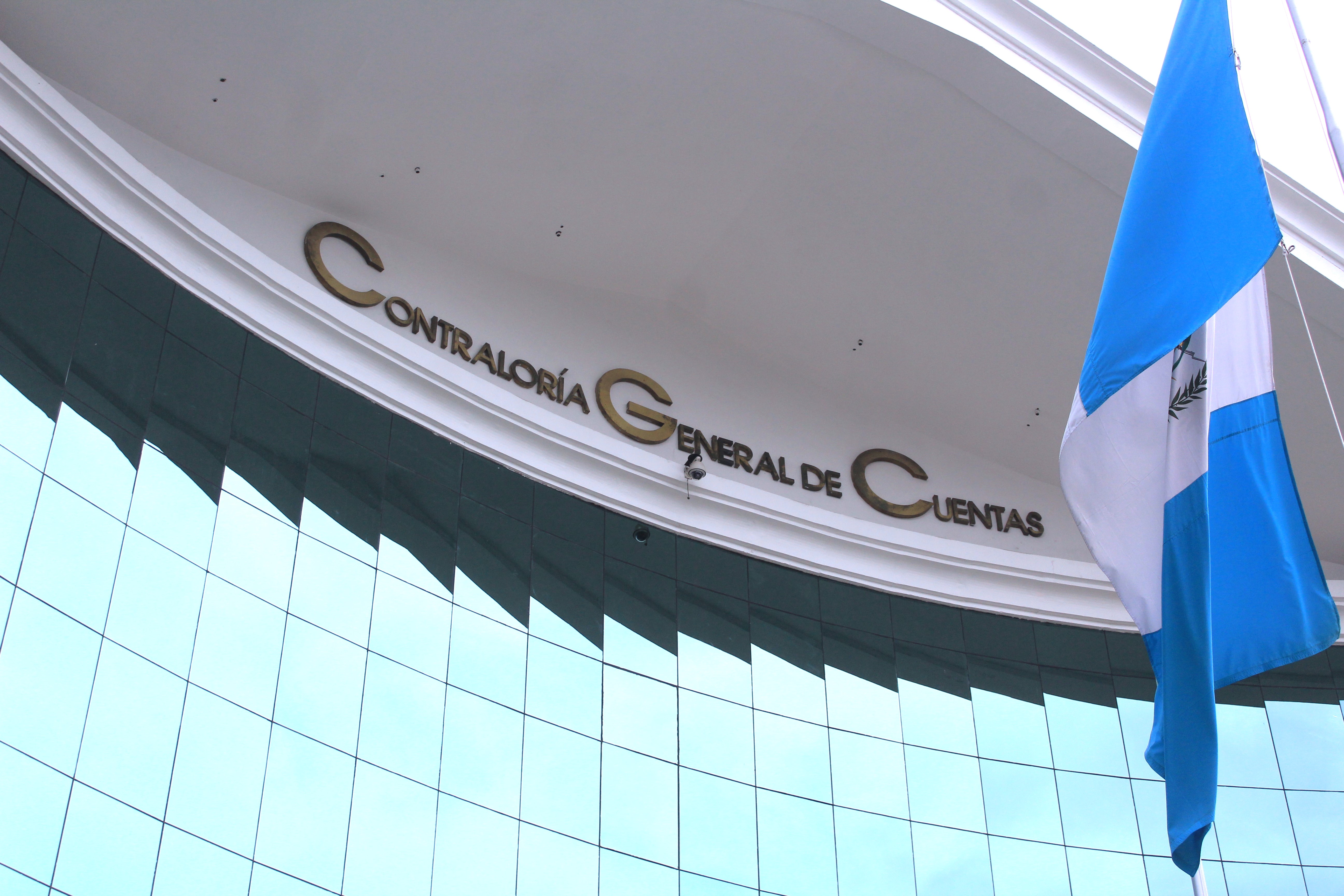 Fachada del edificio de la Contraloría General de Cuentas de Guatemala.