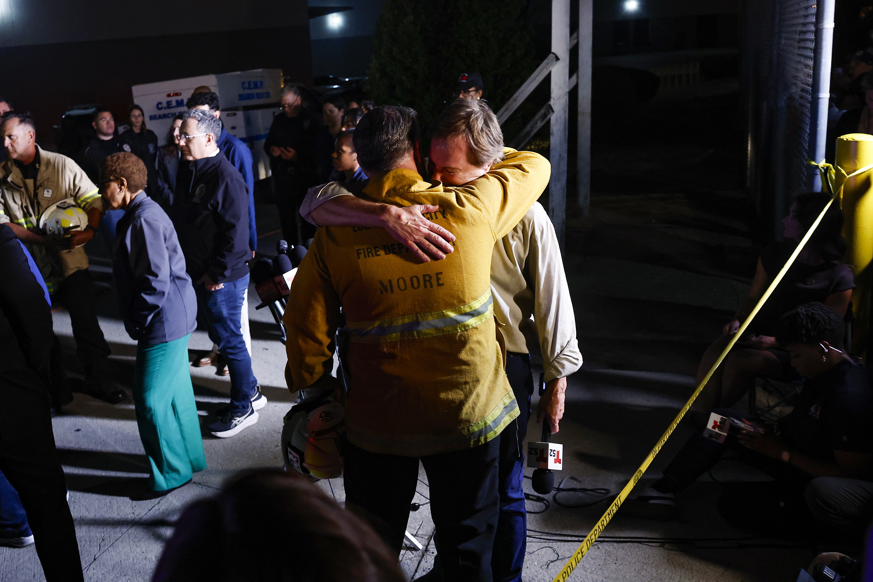 Un accidente de helicóptero en Los Ángeles deja al menos tres muertos.