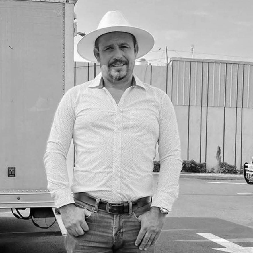 Luis Armando Mota fue candidato a alcalde de Tiquisate, Escuintla, por Podemos. Fue asesinado el 7 de septiembre del 2025.
