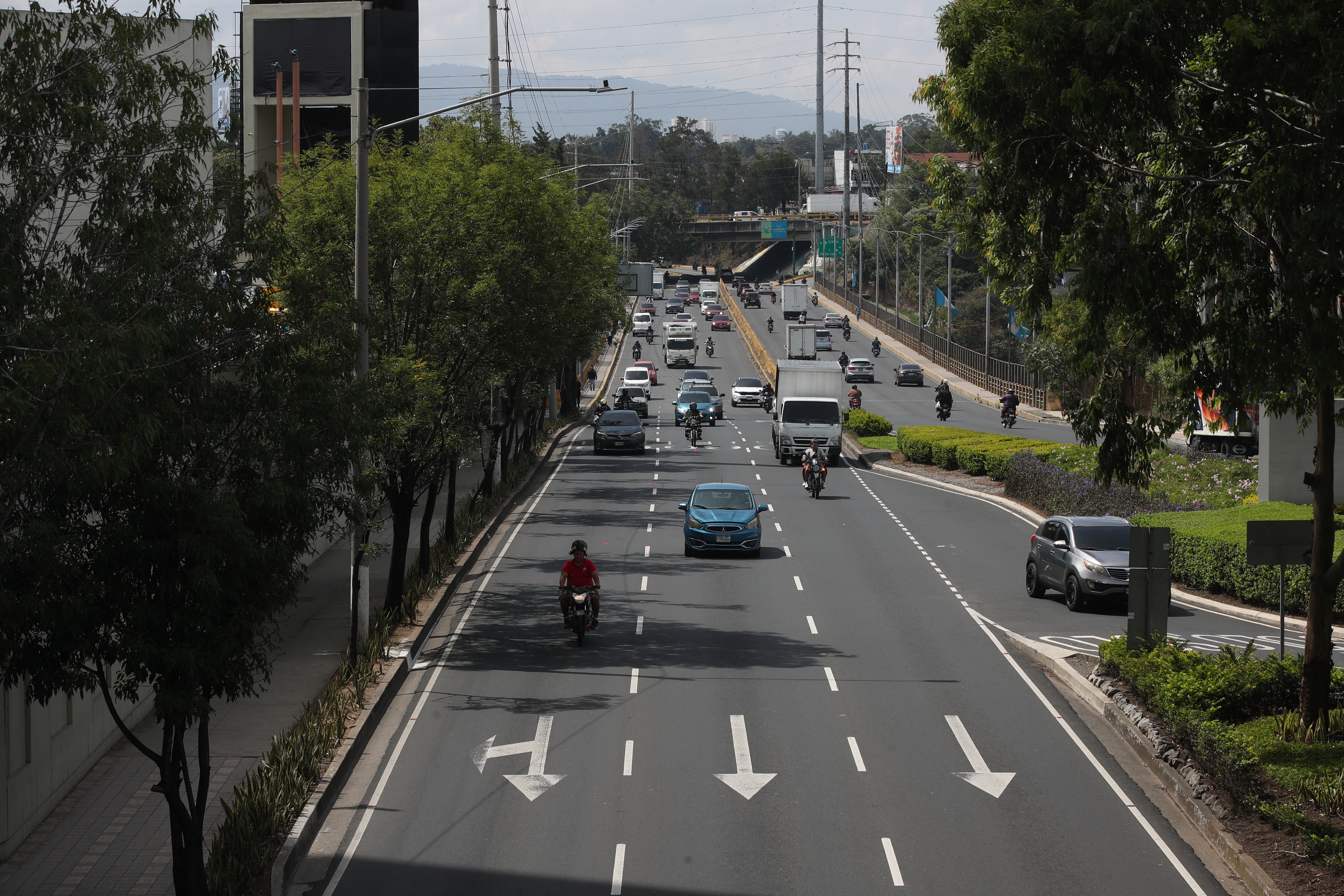 Puente del Naranjo, zona 4 de Mixco. 



Fotografa Esbin Garcia  04-09-26