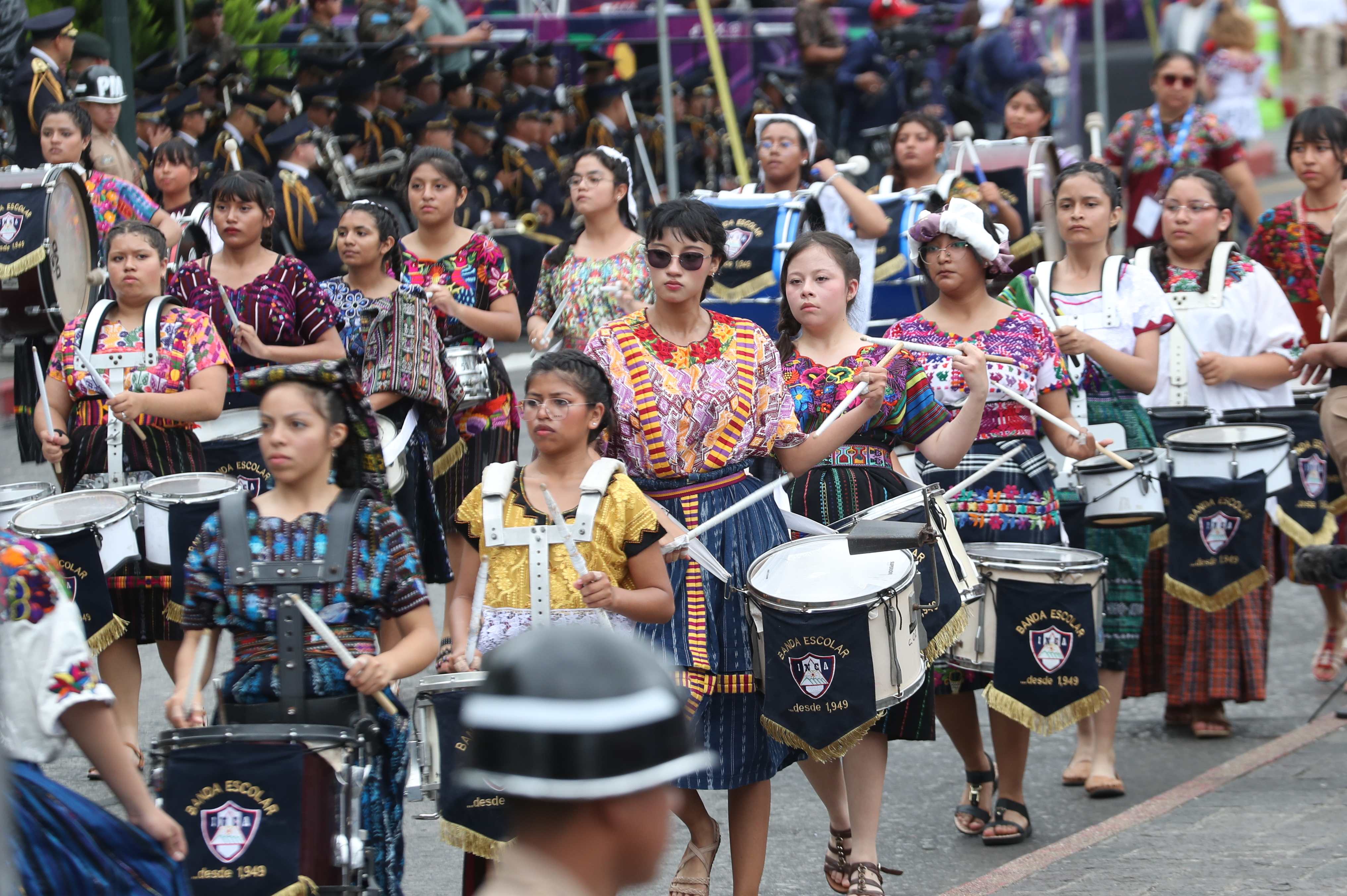DESFILE ESCOLAR 15 DE SEPTIEMBRE'