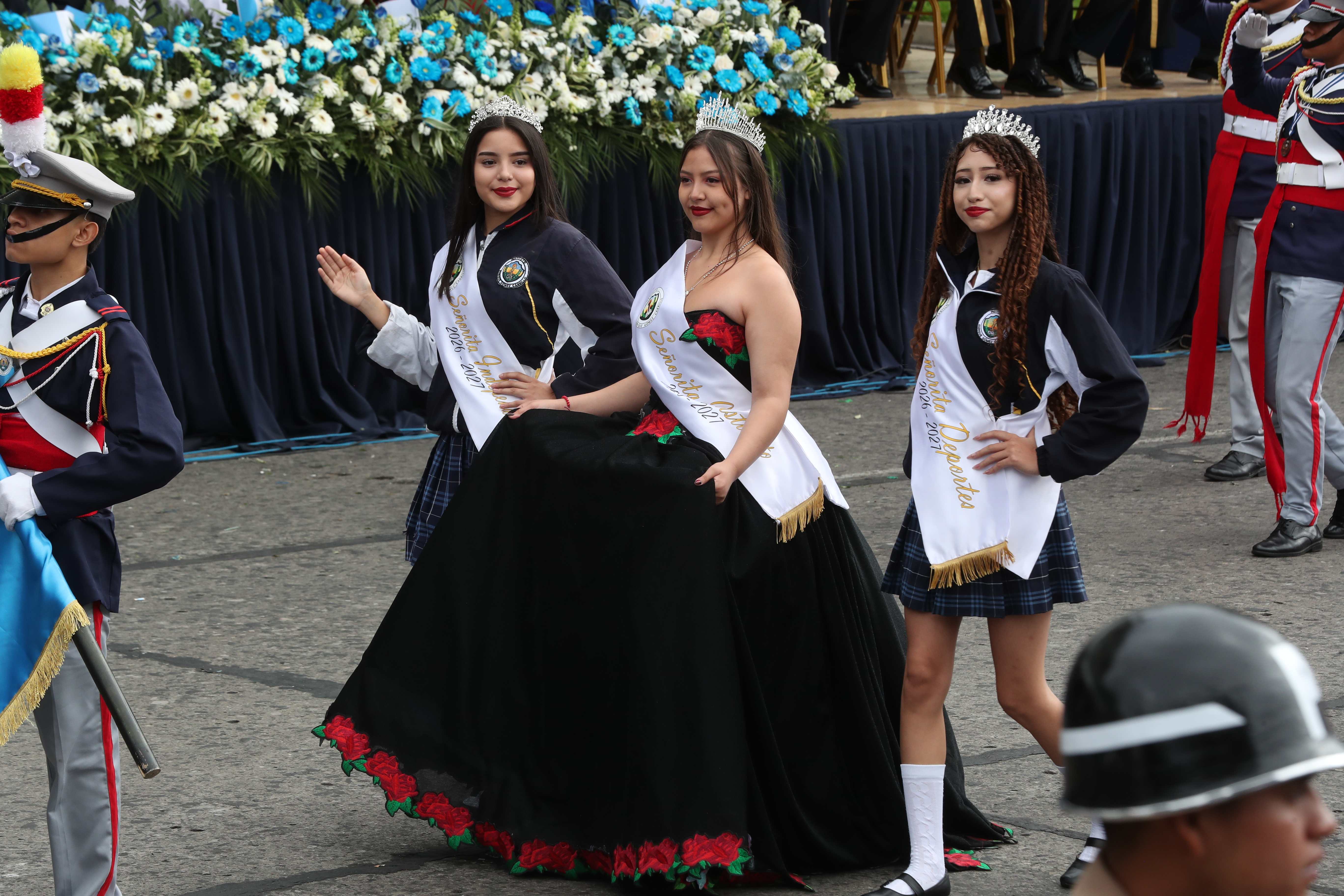 DESFILE ESCOLAR 15 DE SEPTIEMBRE'