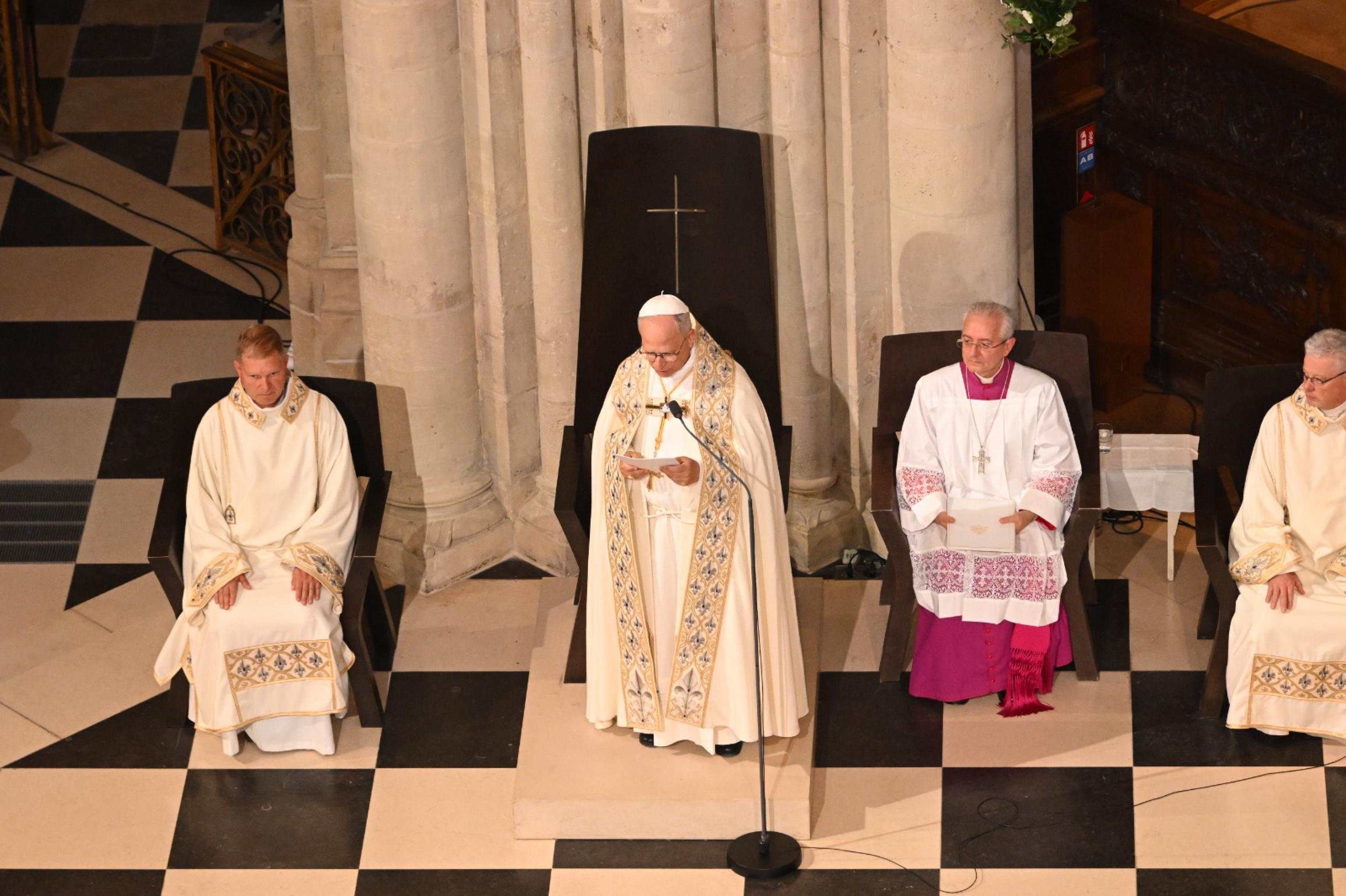 VISITA PAPA LEON EN FRANCIA'